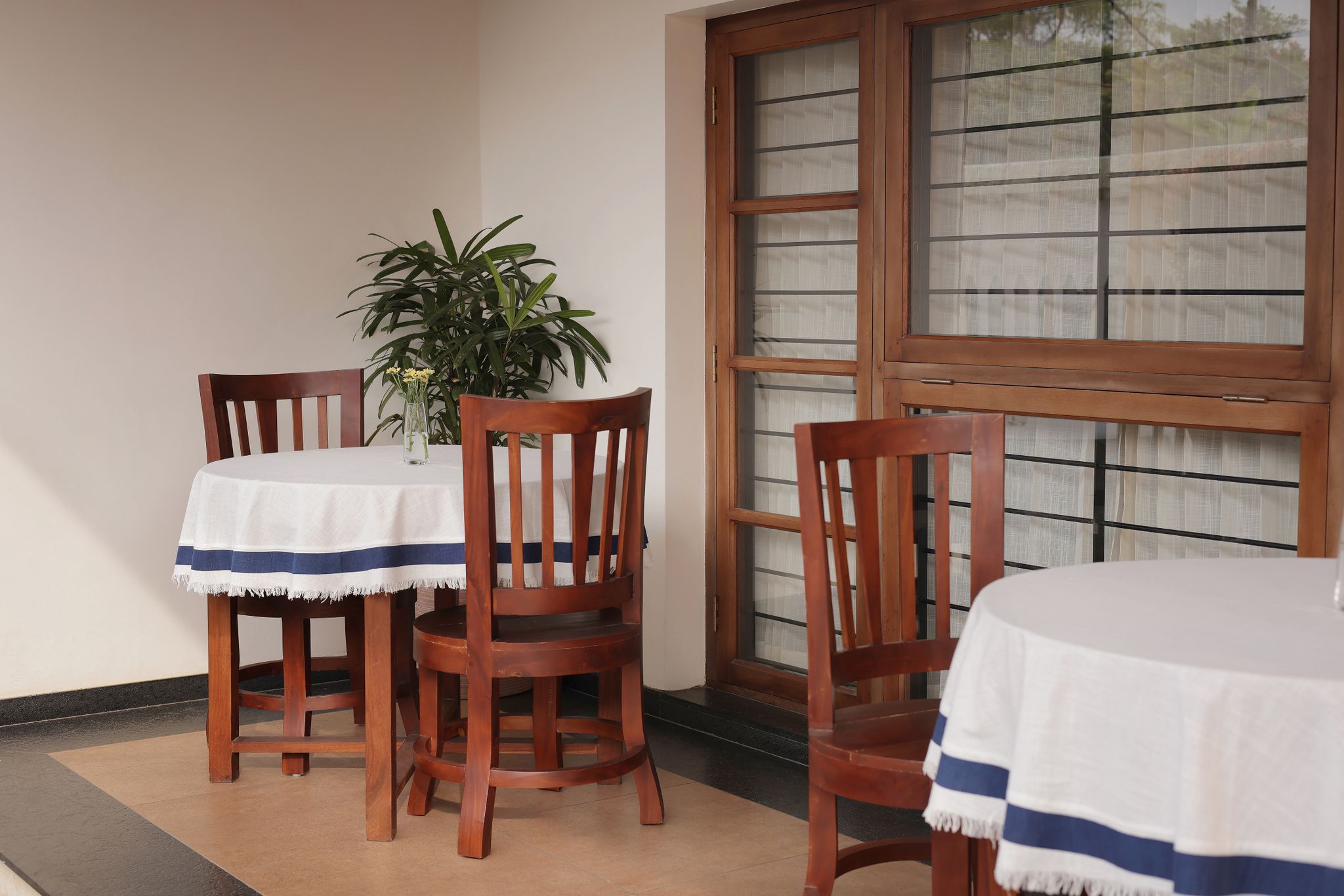 Food & Dining