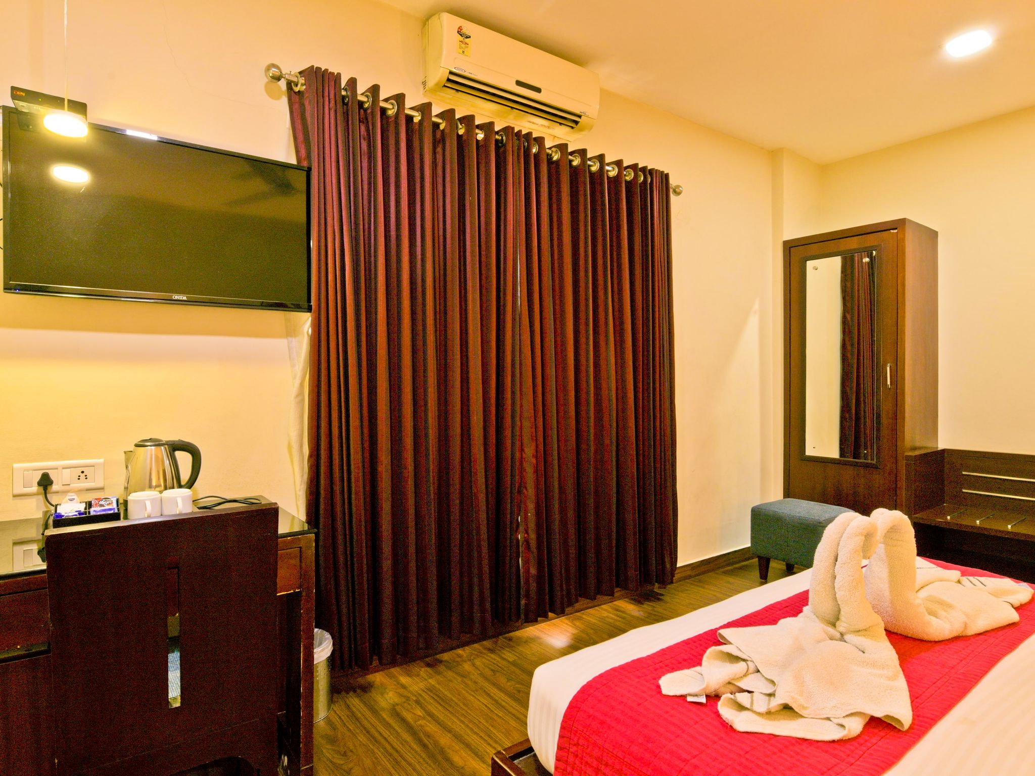 Broad Bean Cochin Deluxe Room 9