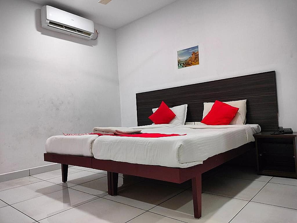 Standard Twin AC