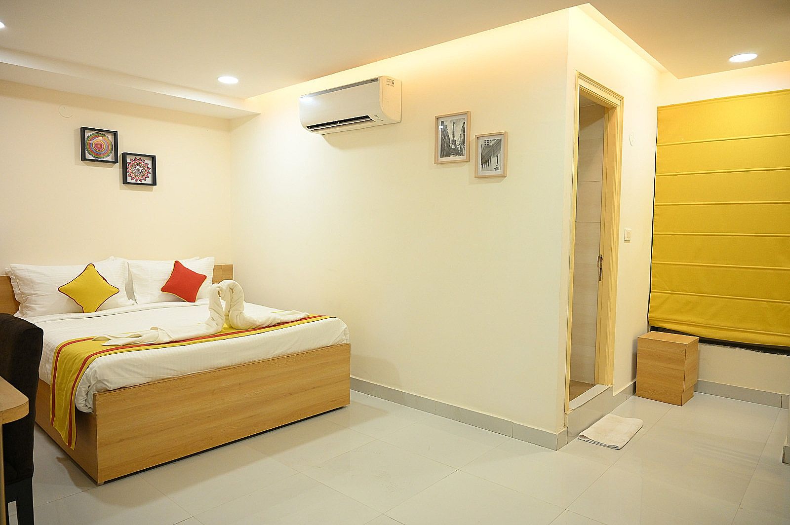 Hotel Sudarshan Grand Business Room 2