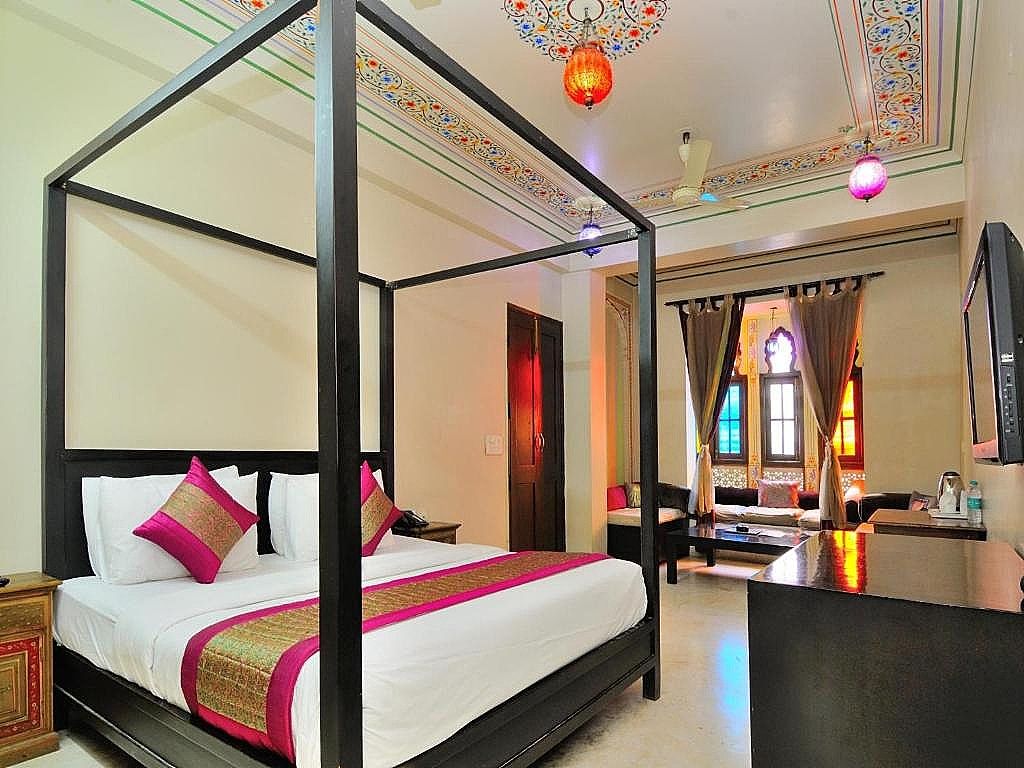 Deluxe Heritage Room