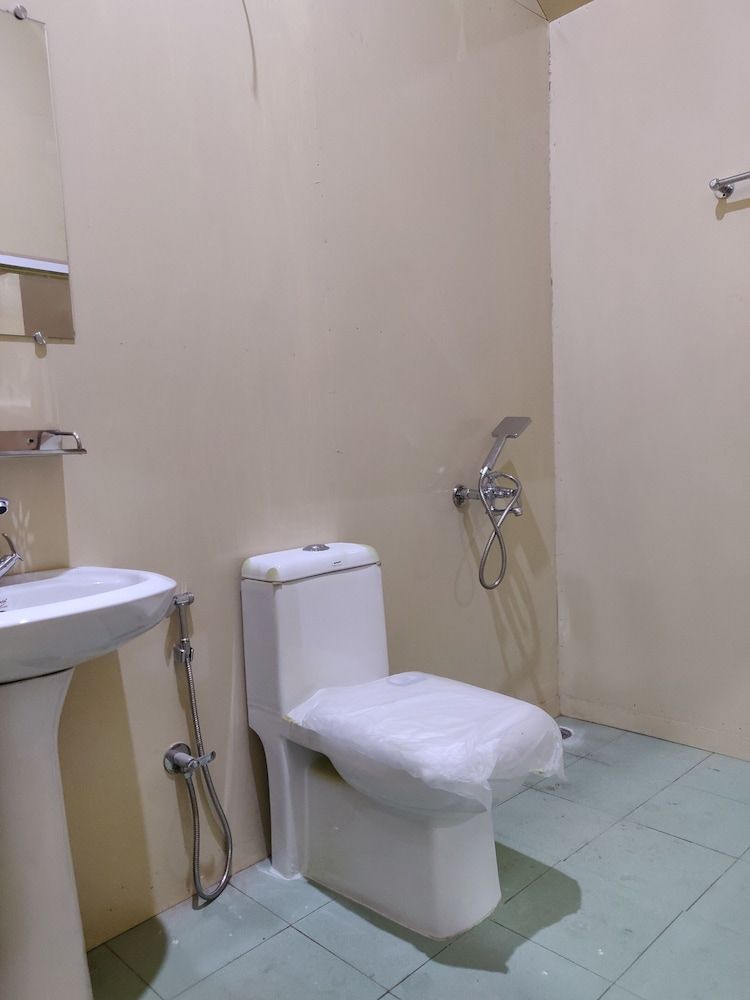 Arudhara Kuteer Deluxe Cottage, Mountain View 5