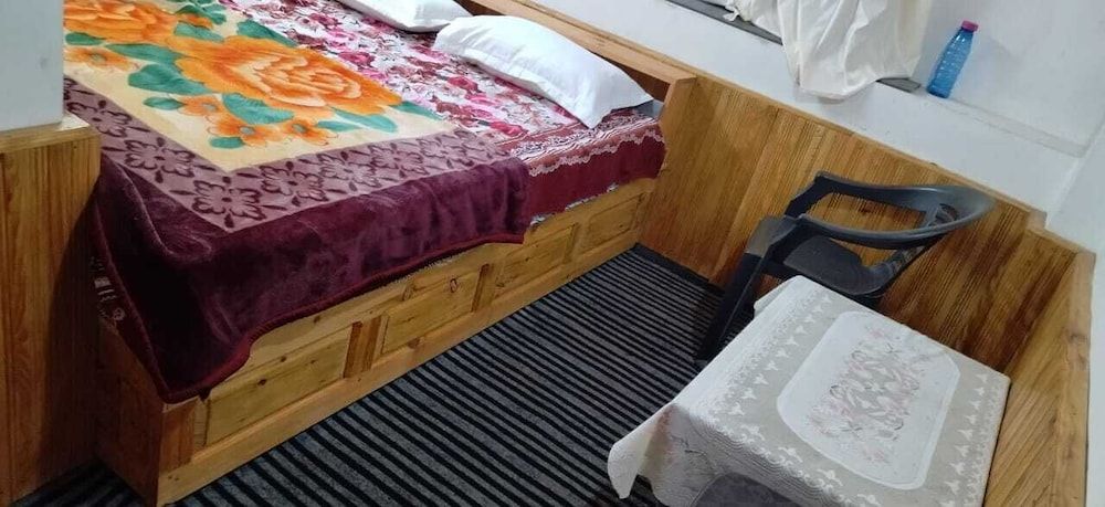 Arudhara Kuteer Deluxe Cottage, Mountain View 2