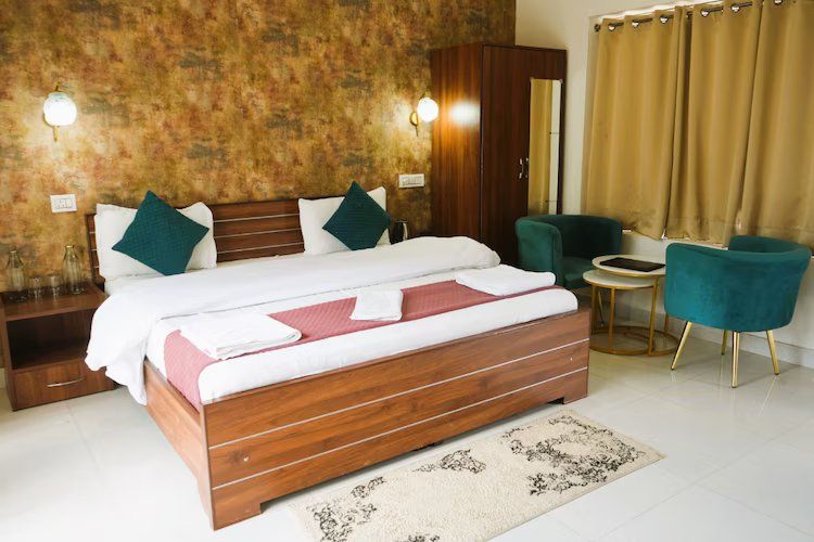 Luxury Suite With Bathtub