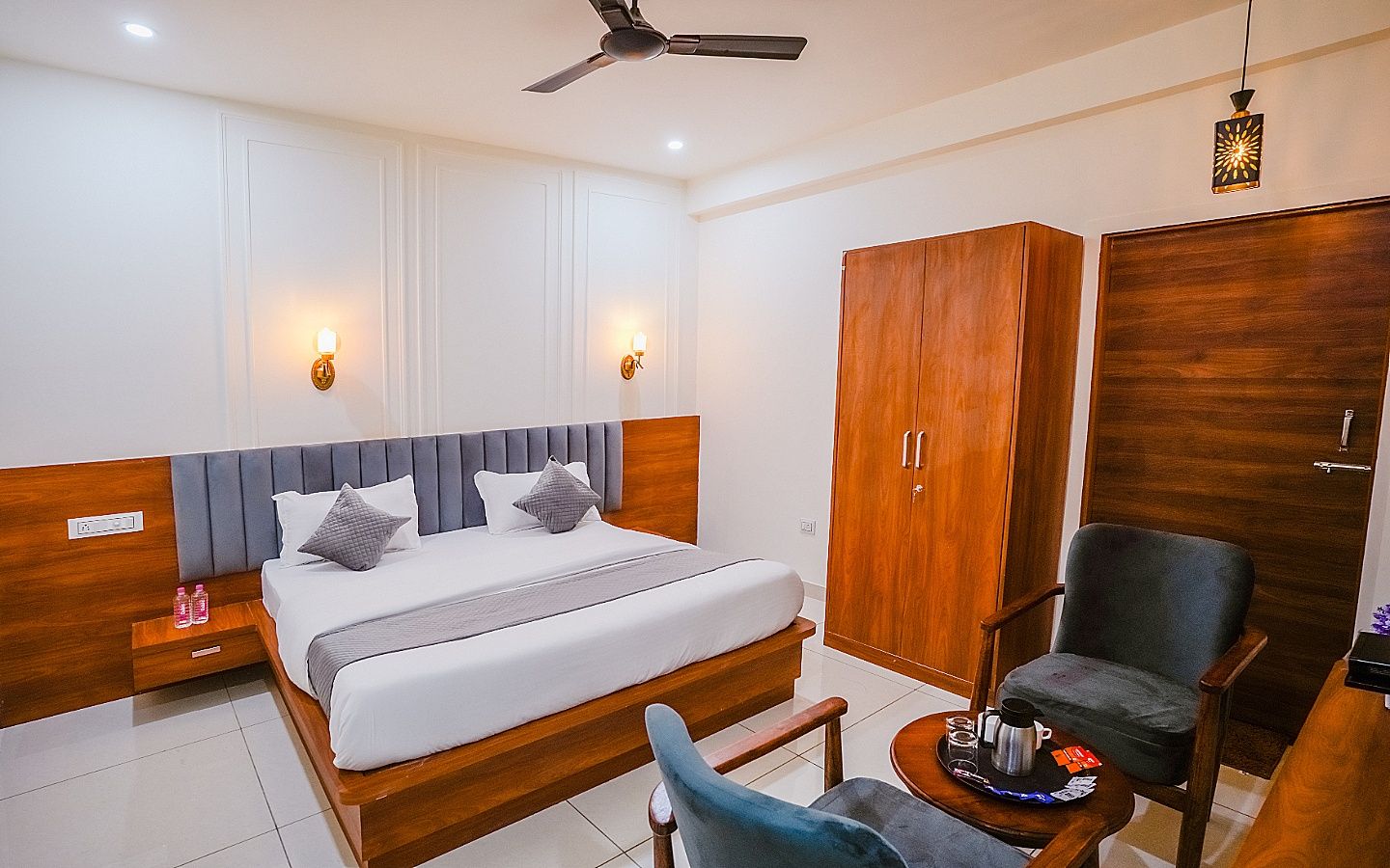 Hotel Kishna Empire