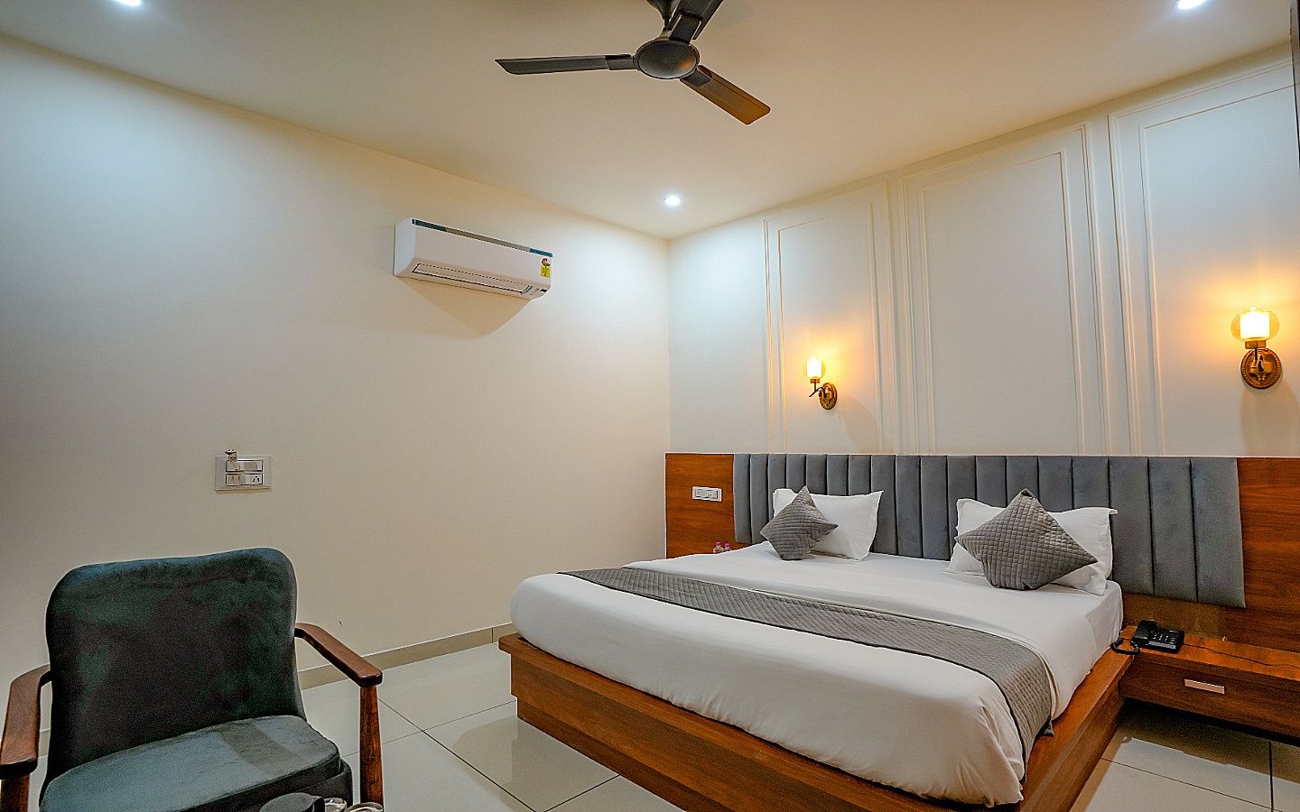 Hotel Kishna Empire