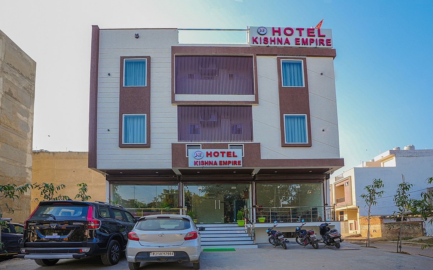 Hotel Kishna Empire