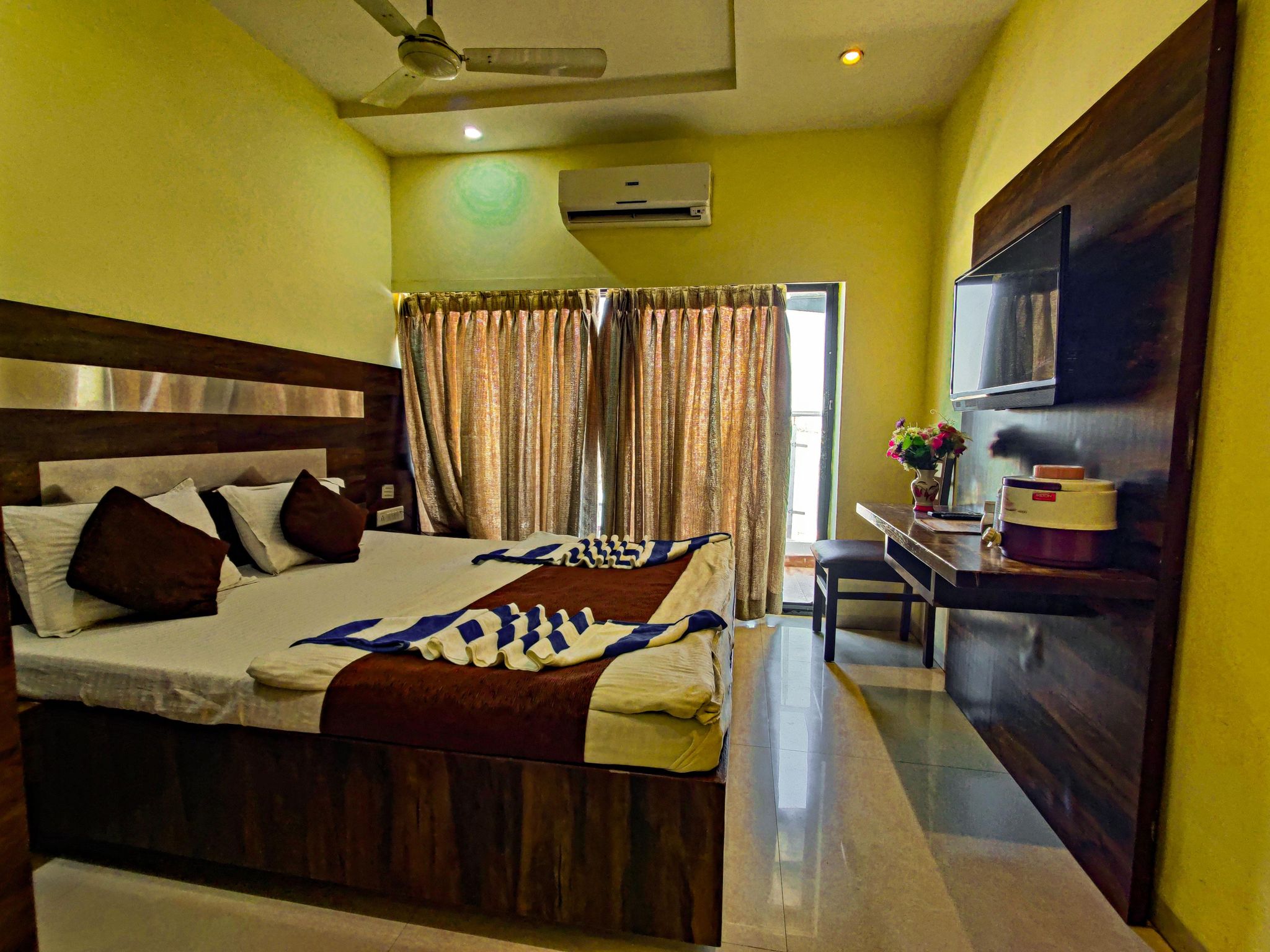 Sea Side Double Bed AC Room