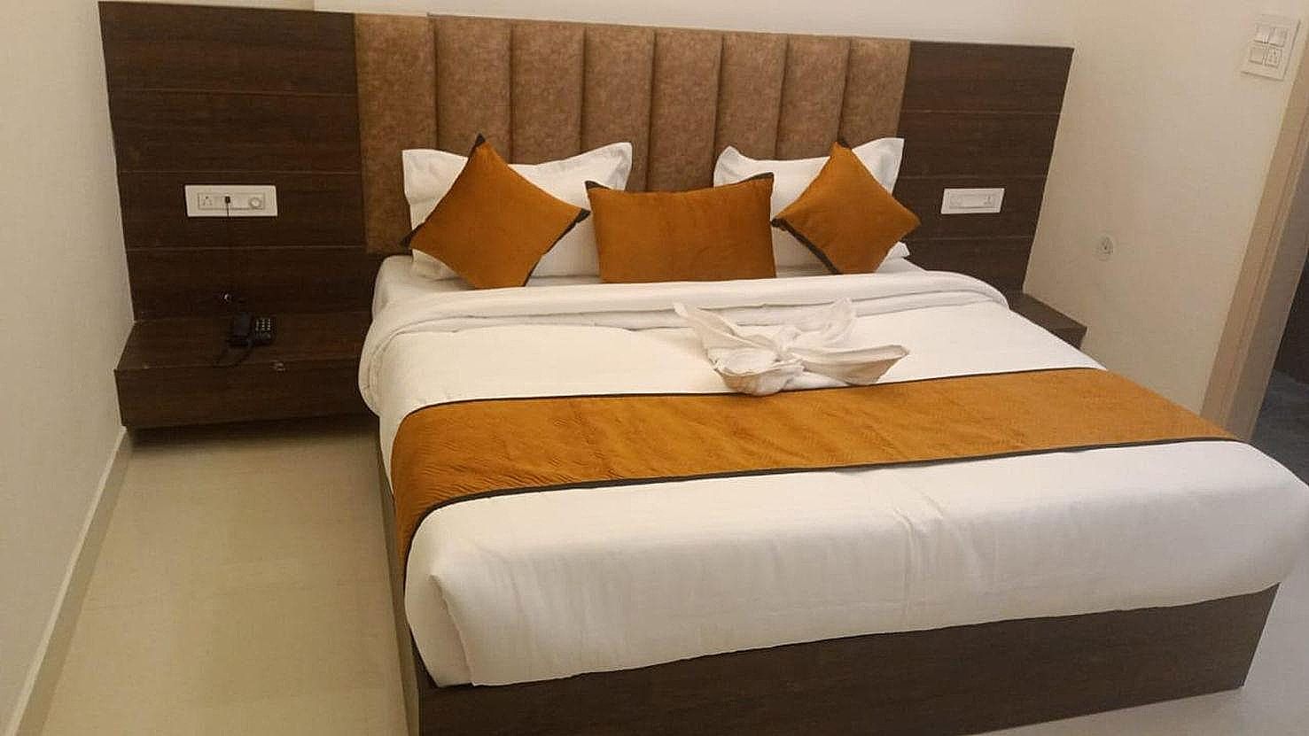 Epic Star Hotel And Resort Deluxe Double Room  13