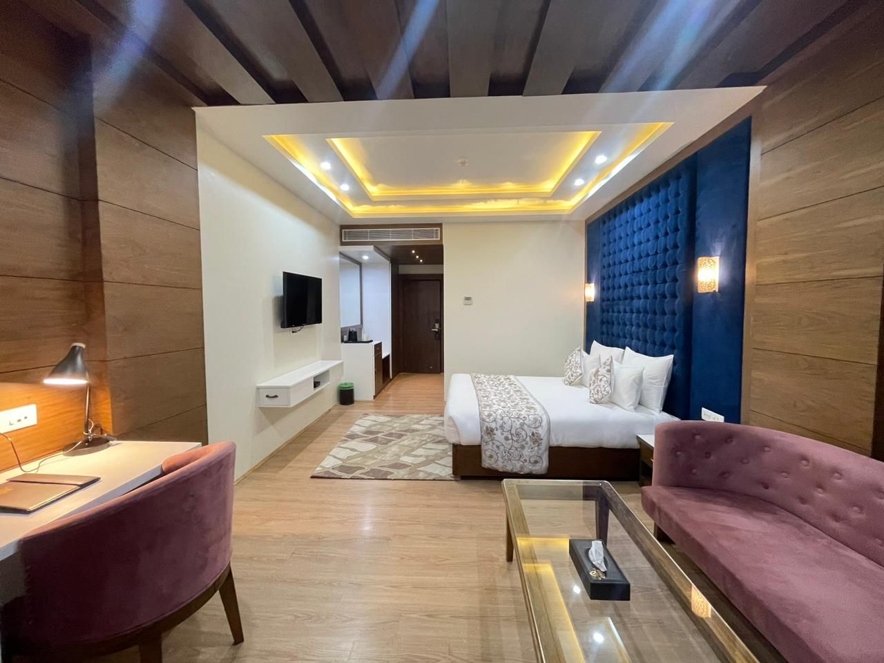 Arco Hotels and Resorts Premium Room - Countryside View 11