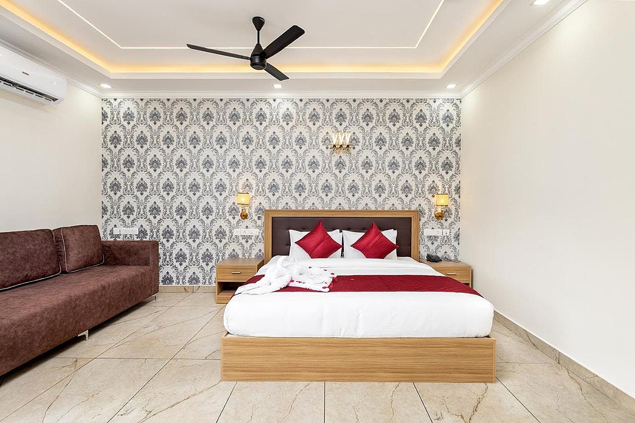 SUITE ROOM