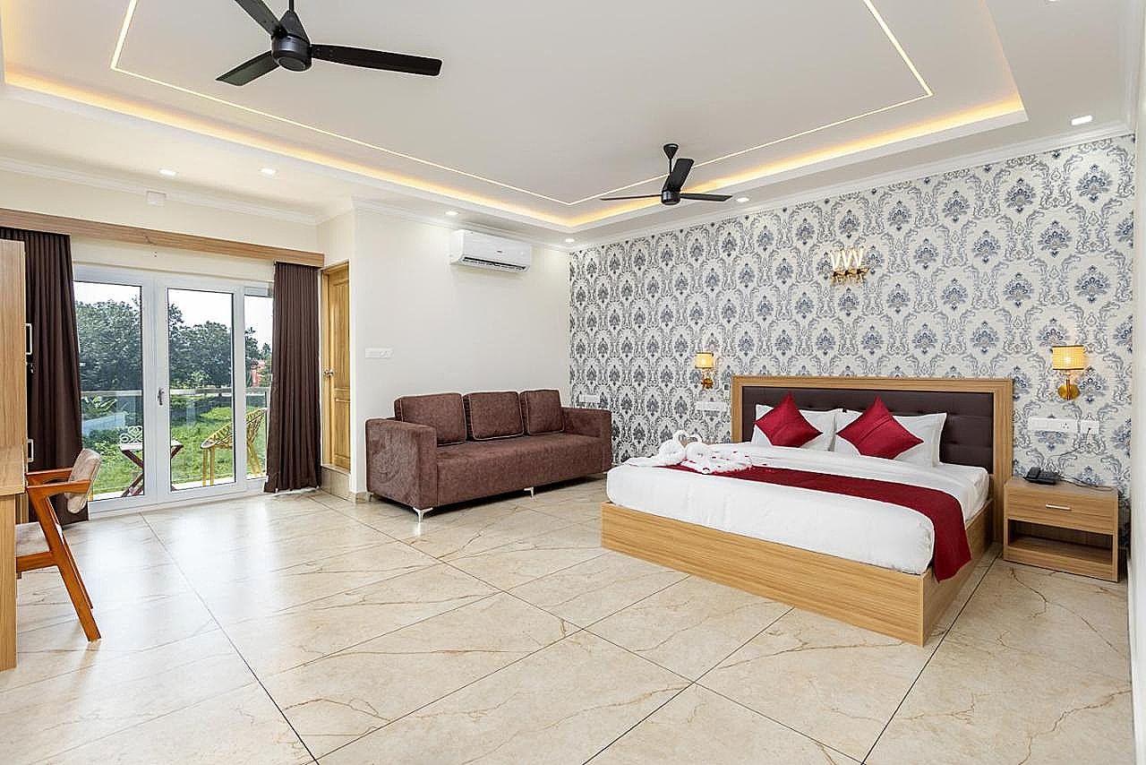 SUITE ROOM