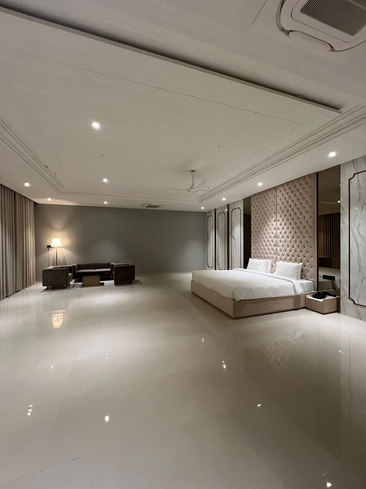 Suite Room