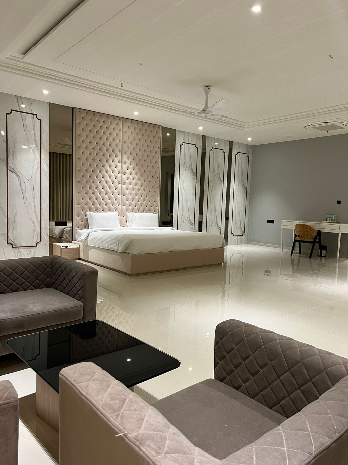 Suite Room