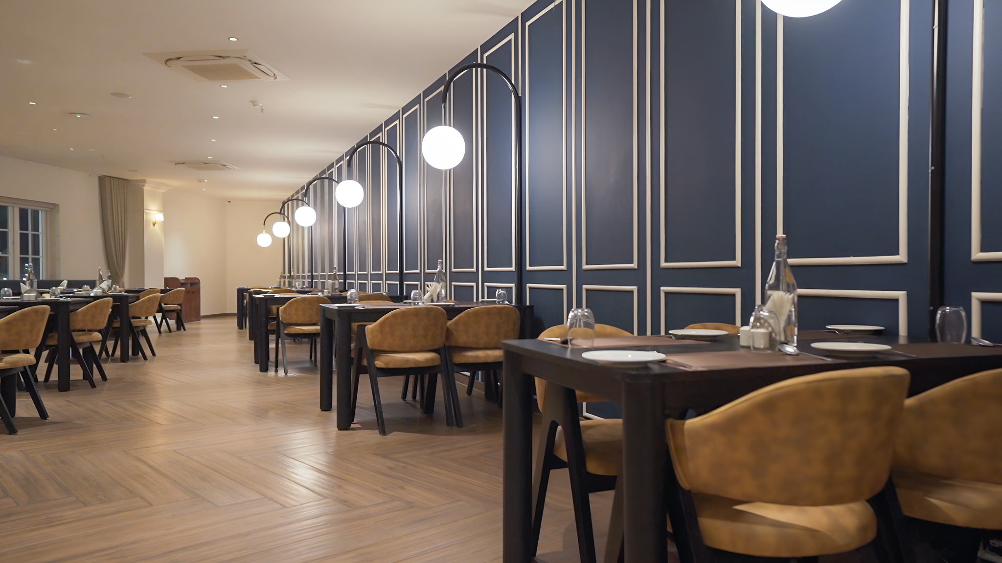 Food & Dining