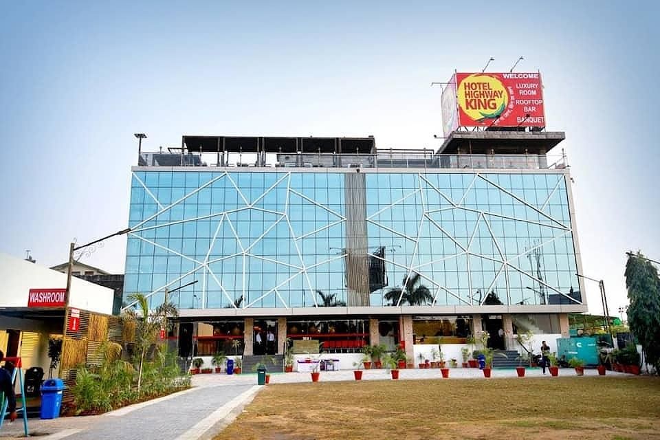 Hotel Exterior