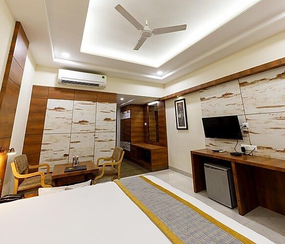 HOTEL HIGHWAY KING JAIPUR Super Deluxe Room 7