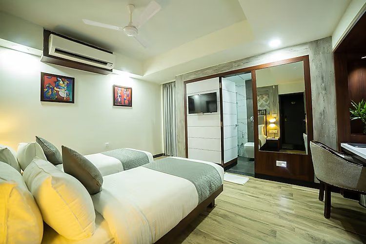 Club Room with Work Desk ( twin bed, 2 single bed )
