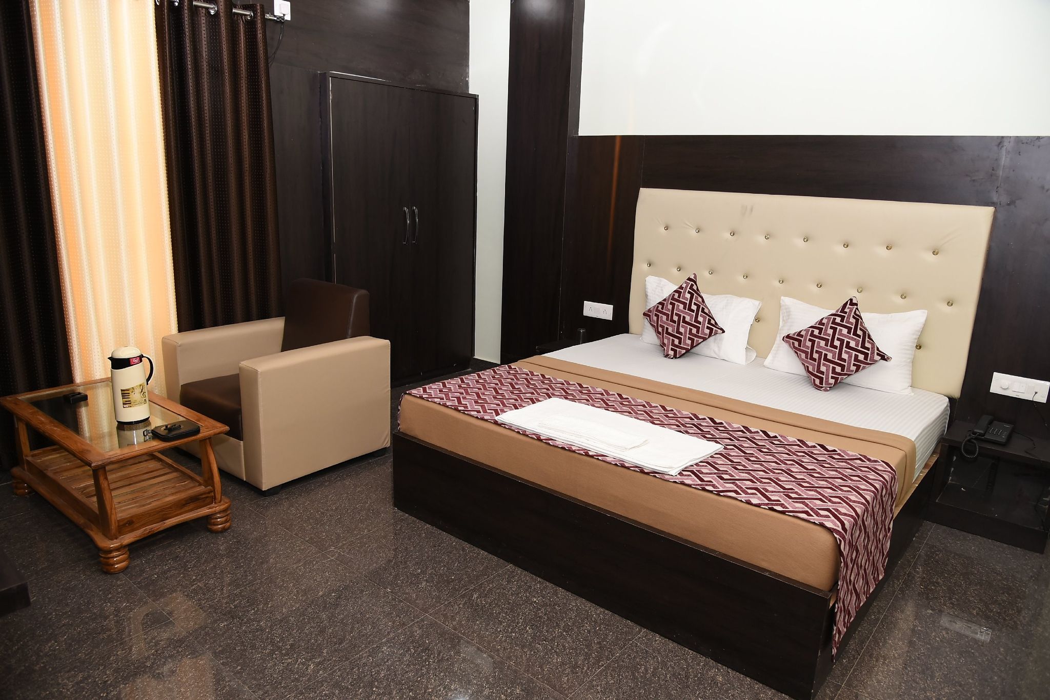 Hotel Mayank Deluxe AC Room 7