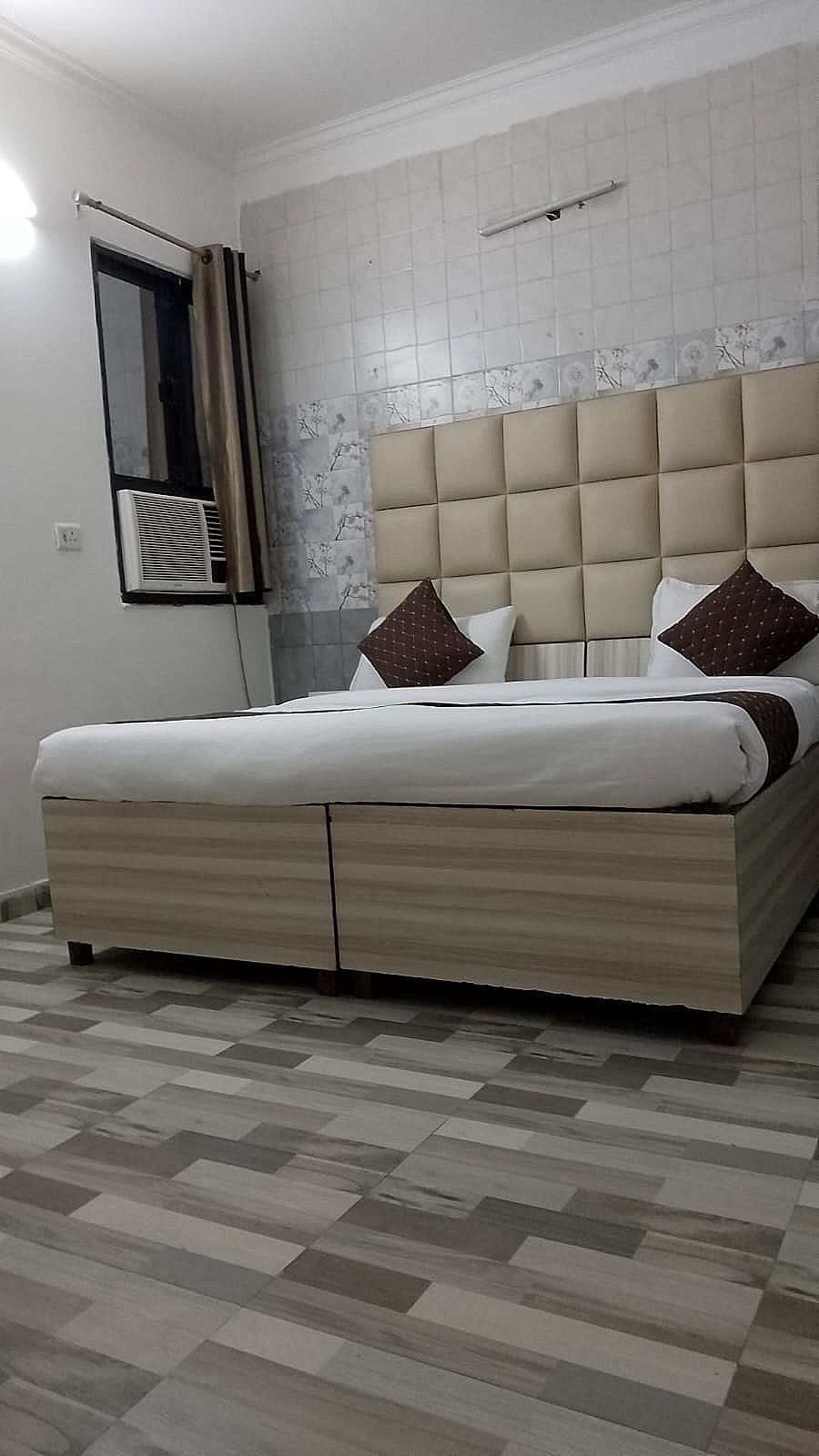Super Deluxe Room
