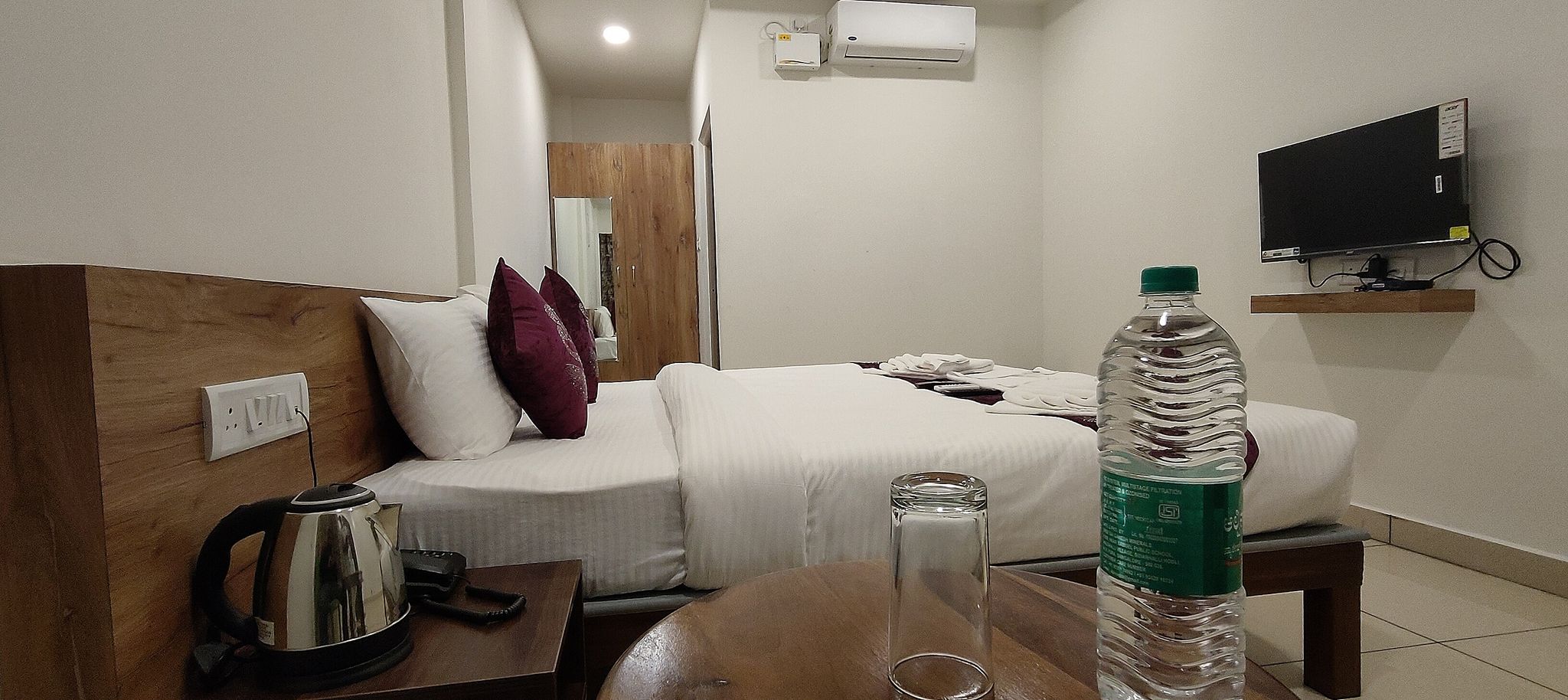 Hotel Amulya Regency Deluxe Room 2