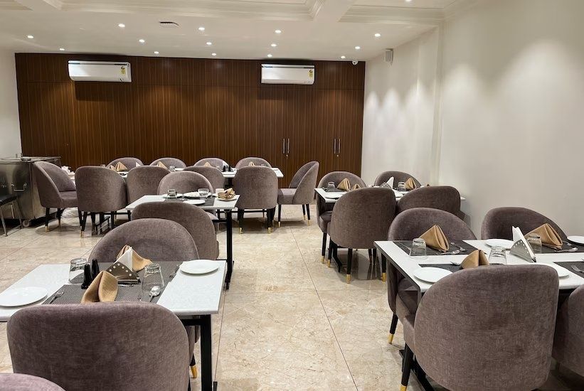 Food & Dining