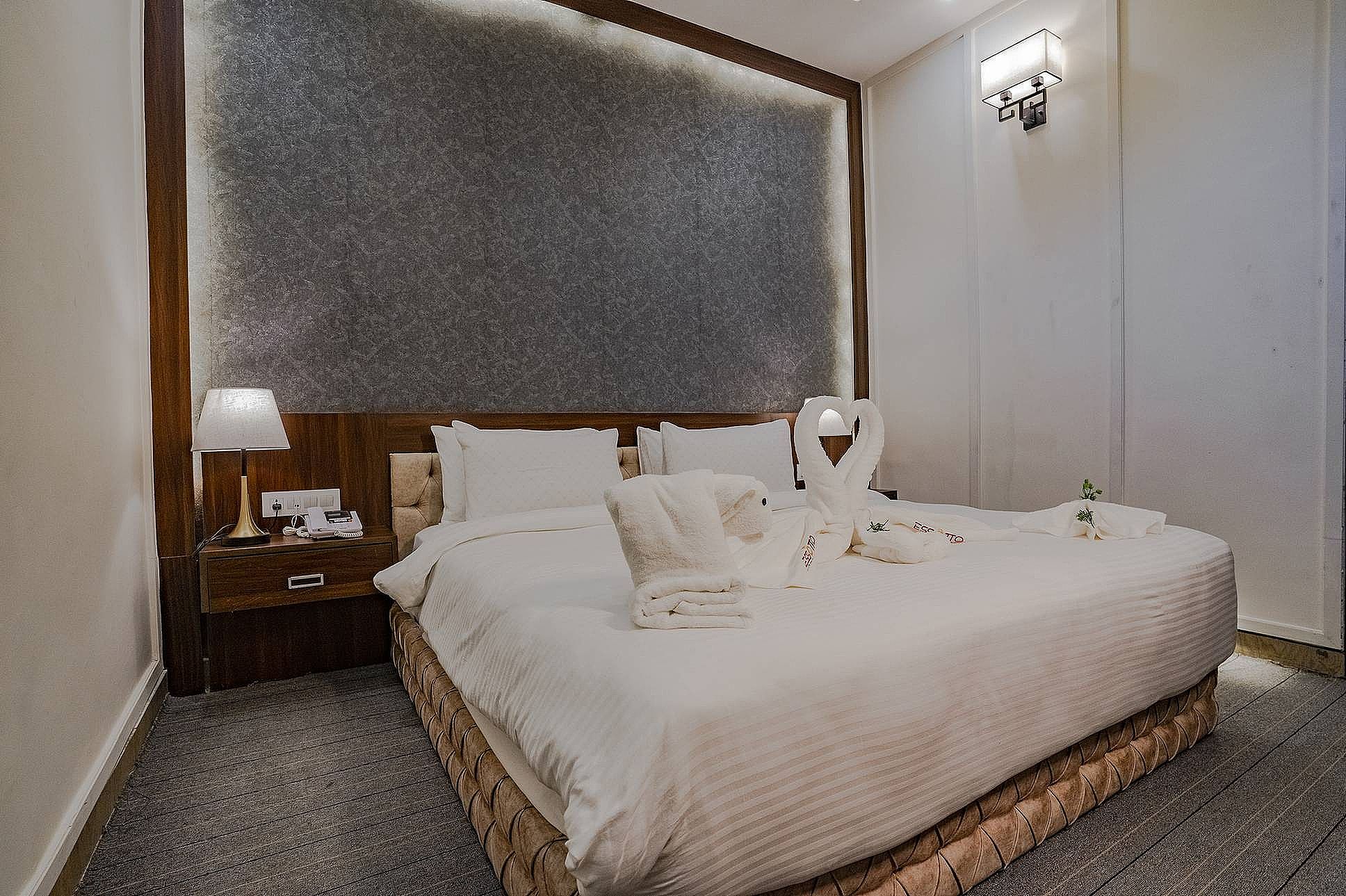 ESSOTTO RECREATION HUB STANDARD ROOM 2