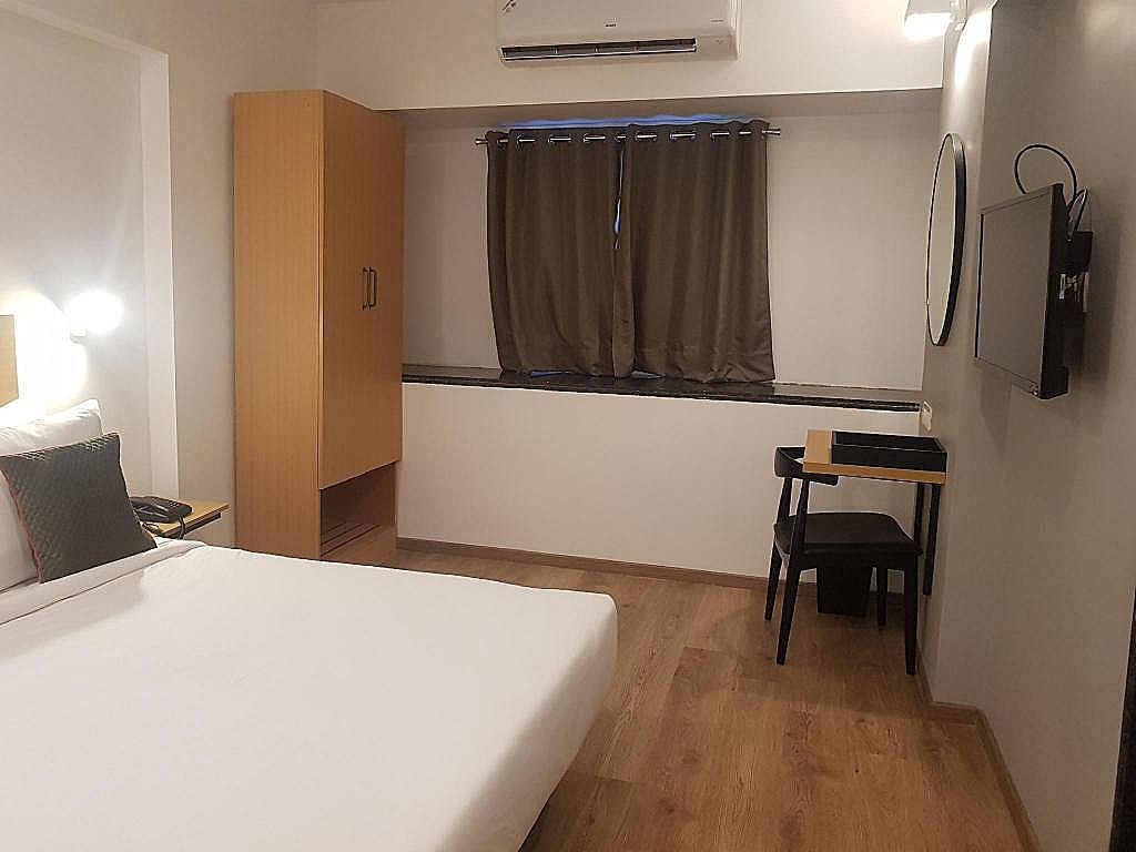 Hotel Samrat Executive Room 6
