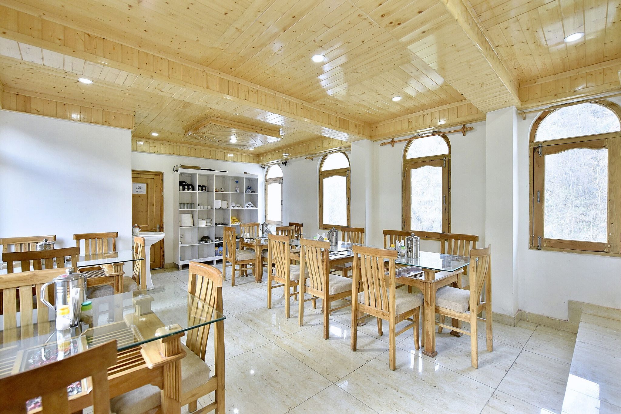 Hotel O Breeze Inn