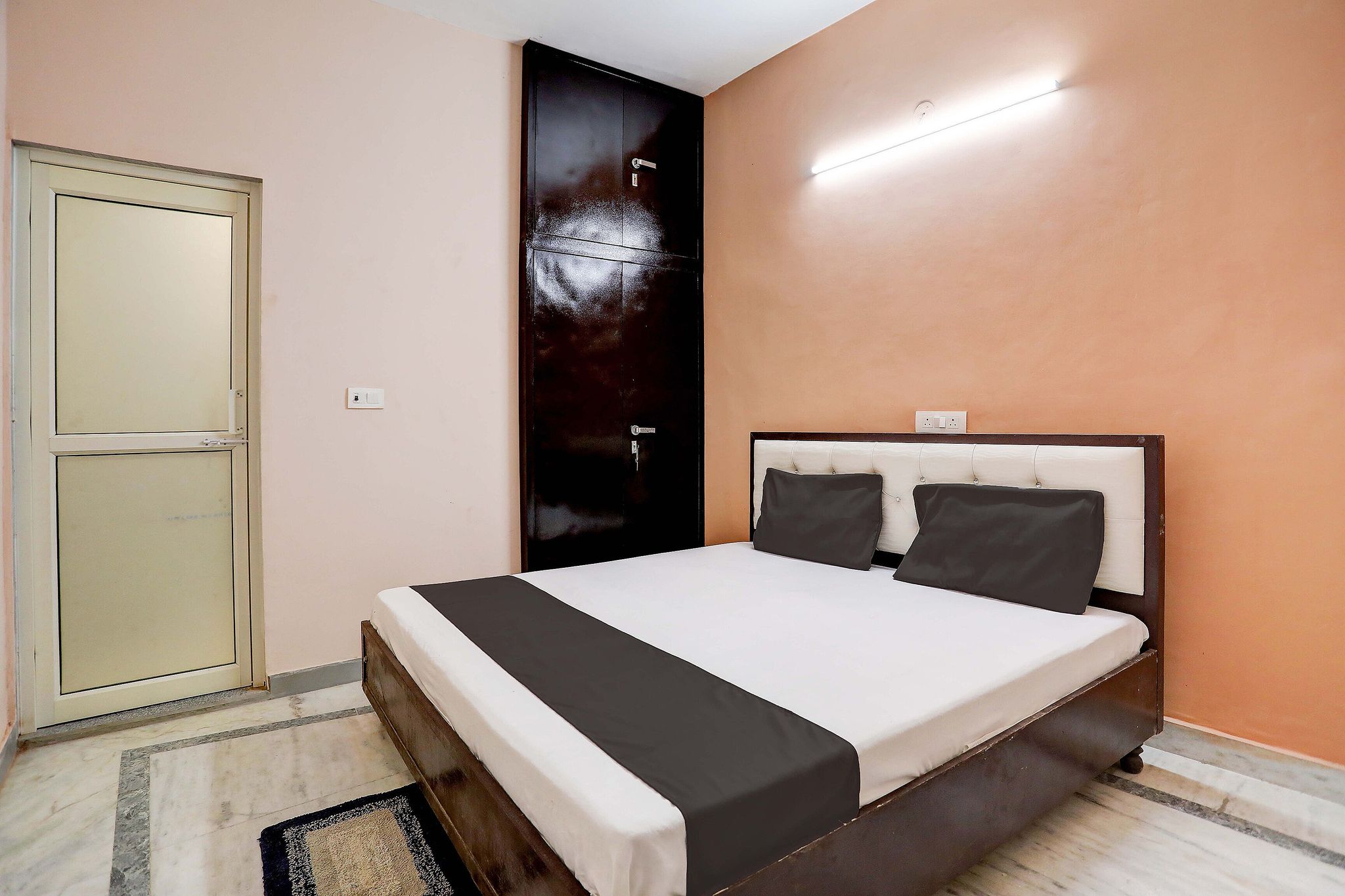 Hotel O Tilak hotel 24 Sector 27 Near by Vinayak Hospital Gali no-6 Classic 3