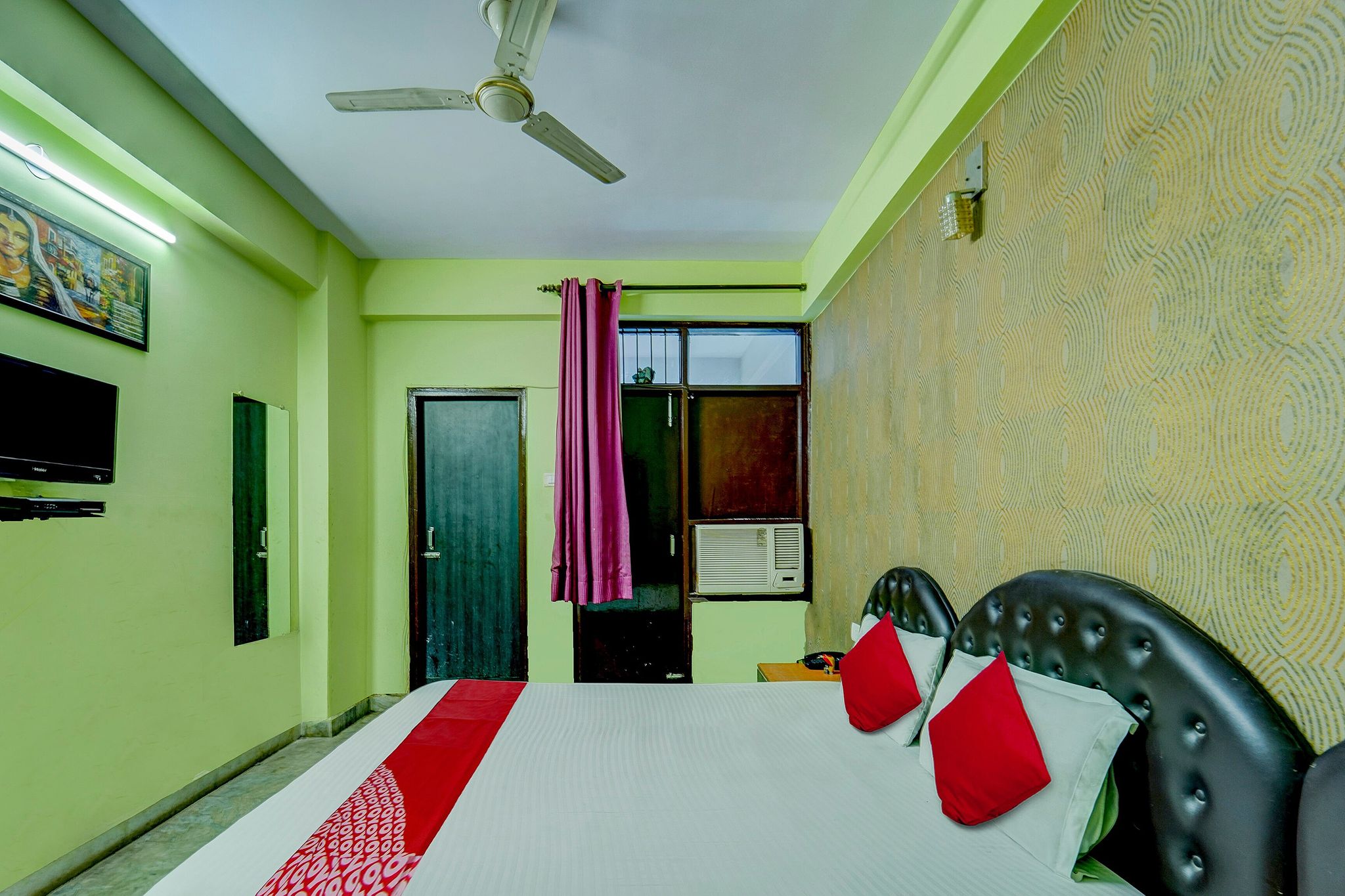 OYO 816383 Hotel New Savera Classic 12