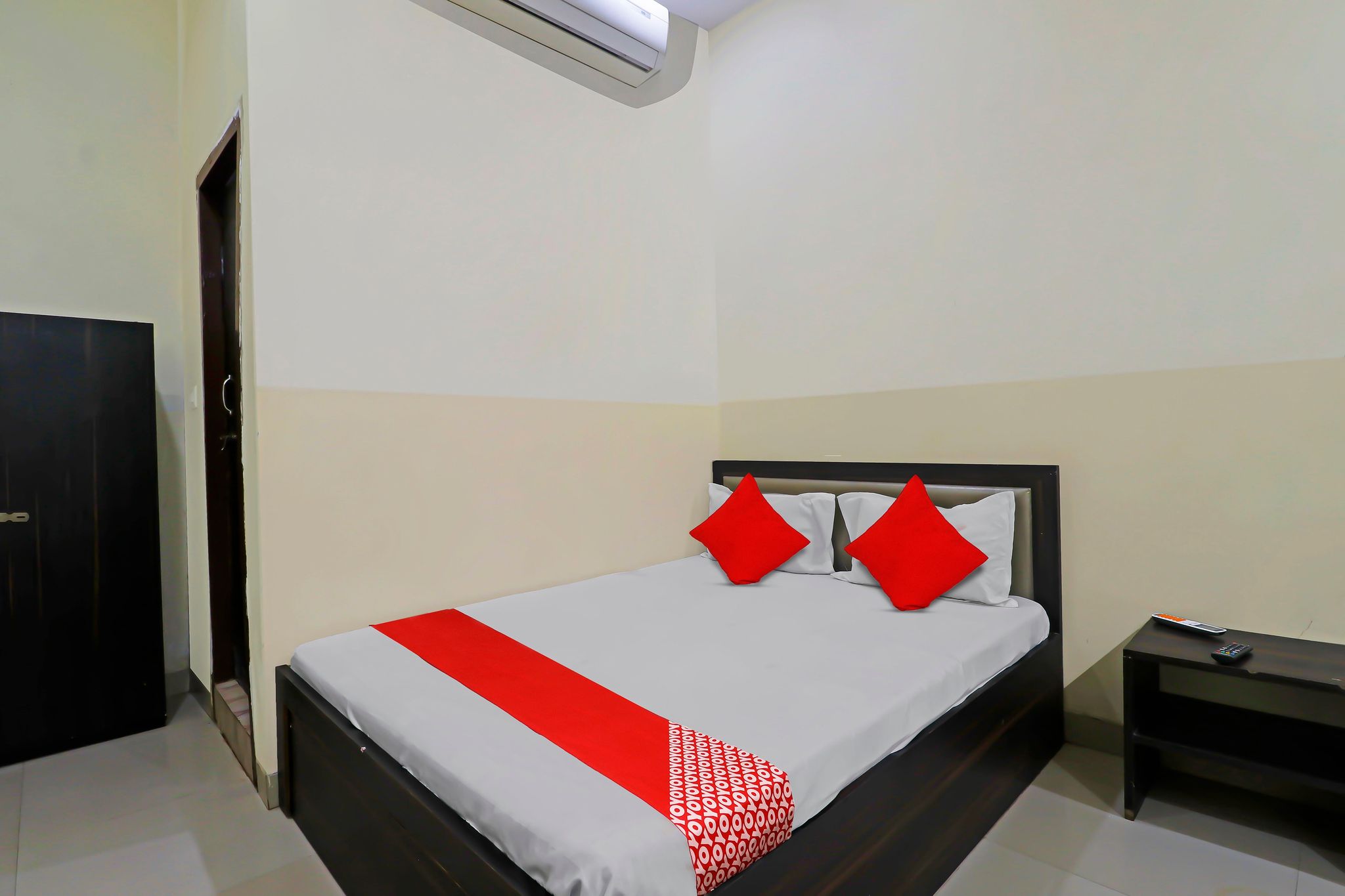 OYO Flagship Hotel Brijraj Classic 2