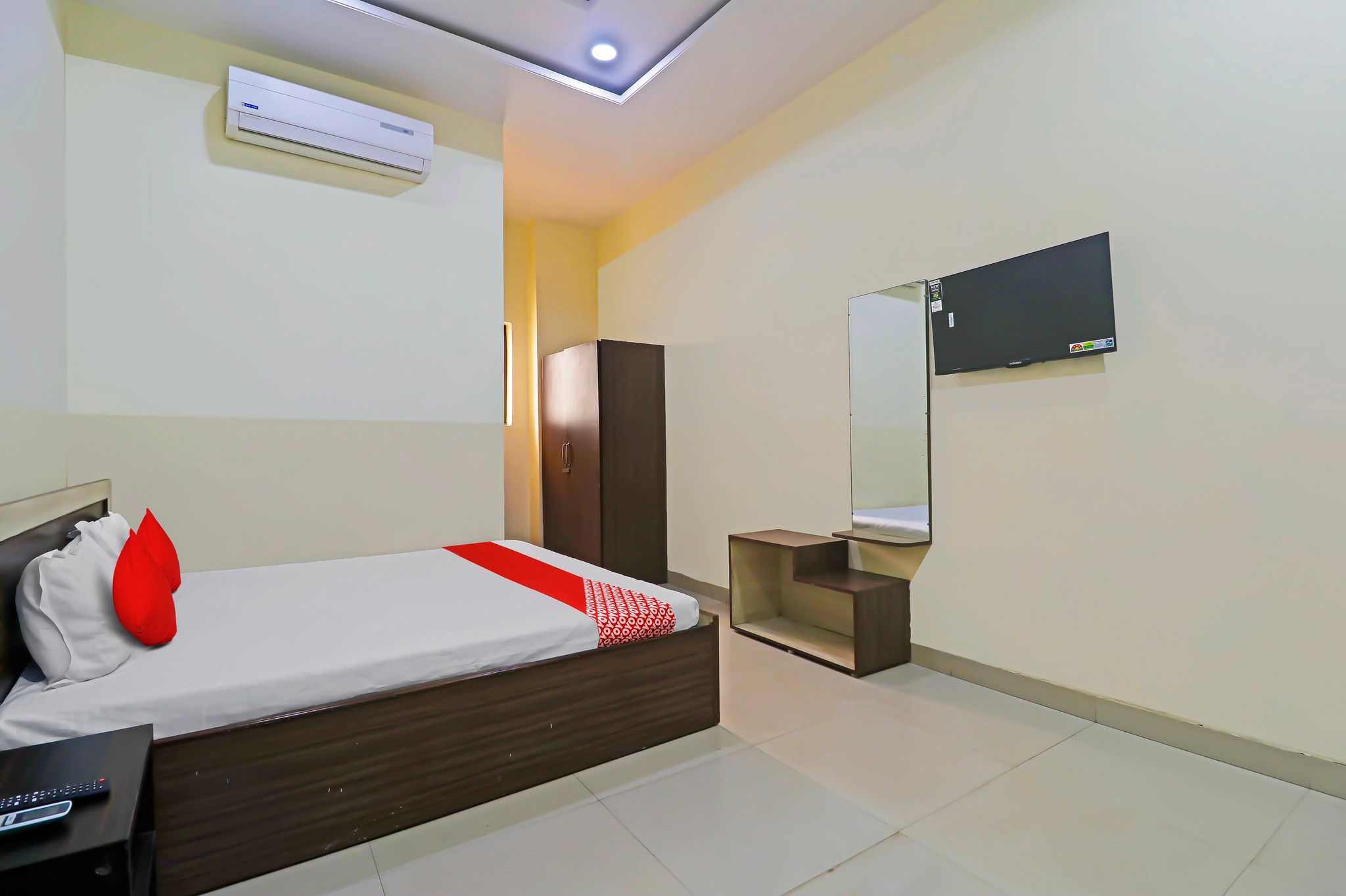 OYO Flagship Hotel Brijraj Classic 6