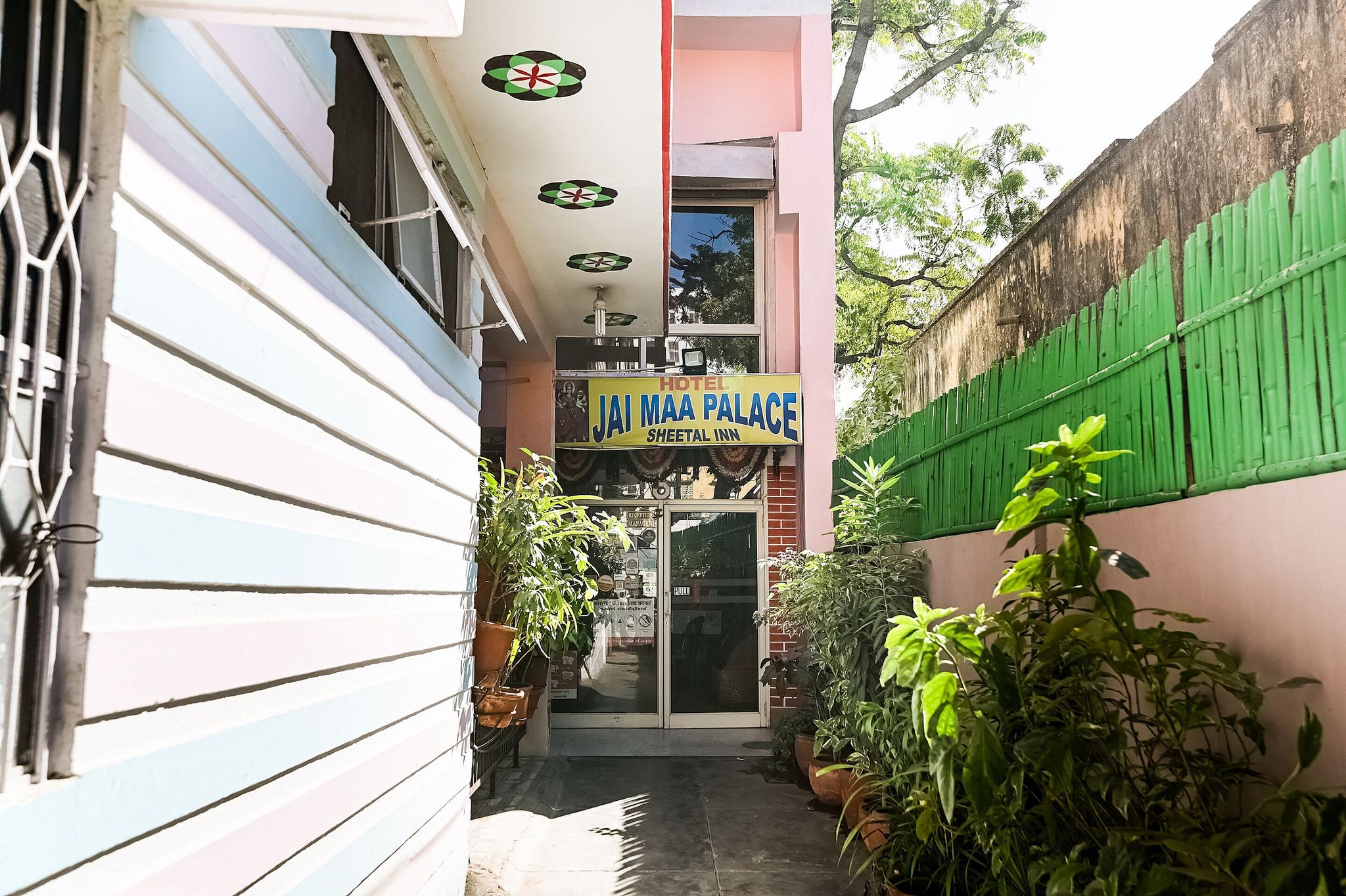 OYO Flagship 72253 Jai Maa Palace Hotel