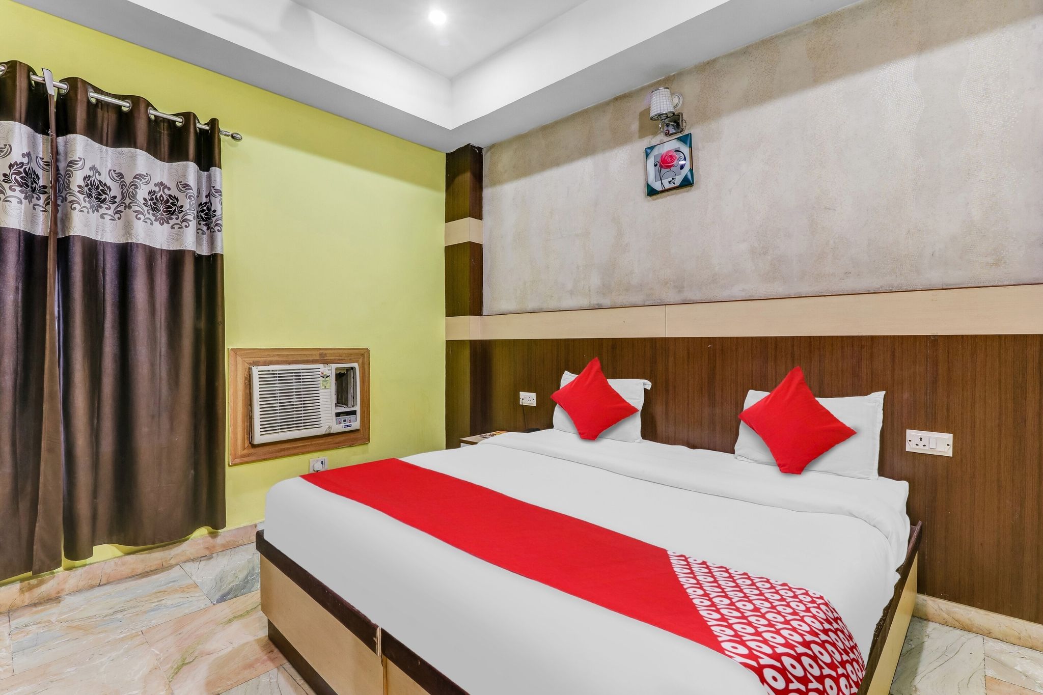 Hotel O Crystal Near Gomti Riverfront Park Classic 12