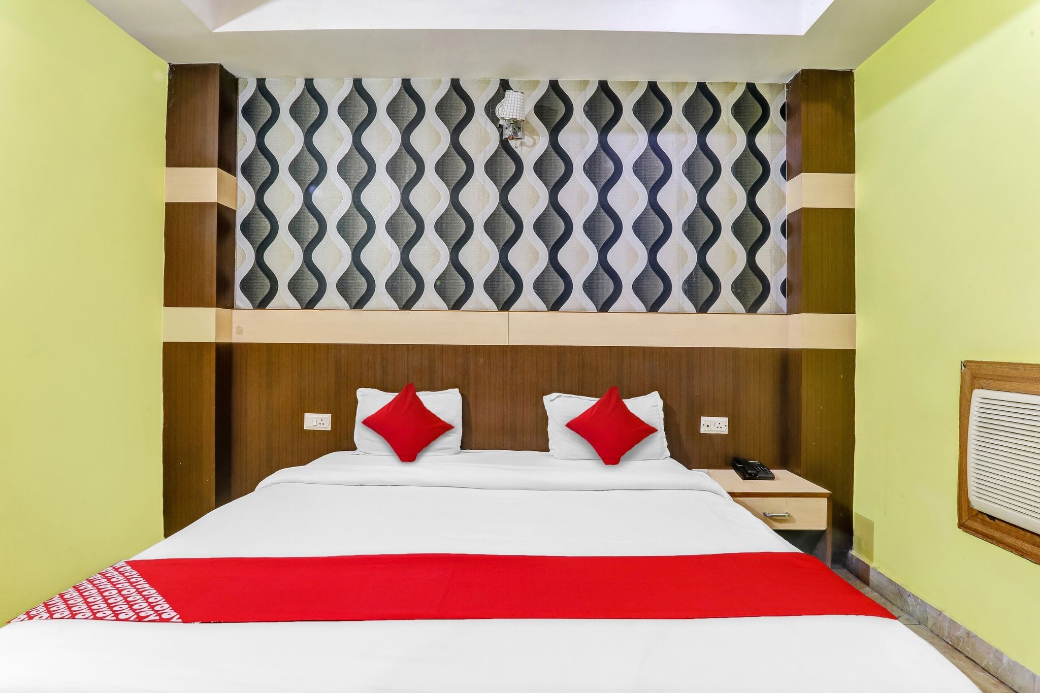 Hotel O Crystal Near Gomti Riverfront Park Classic 11