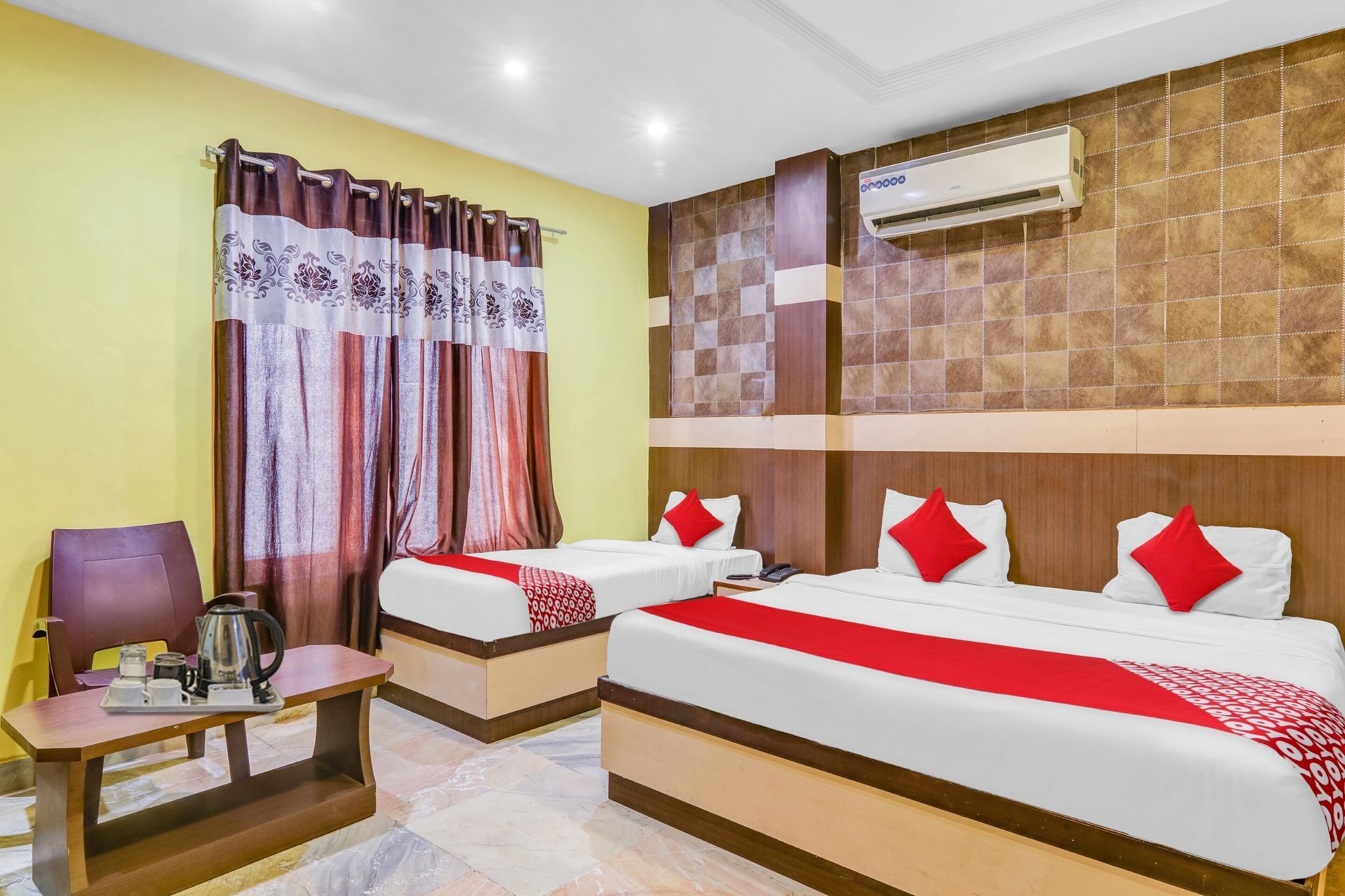 Hotel O Crystal Near Gomti Riverfront Park Classic 10