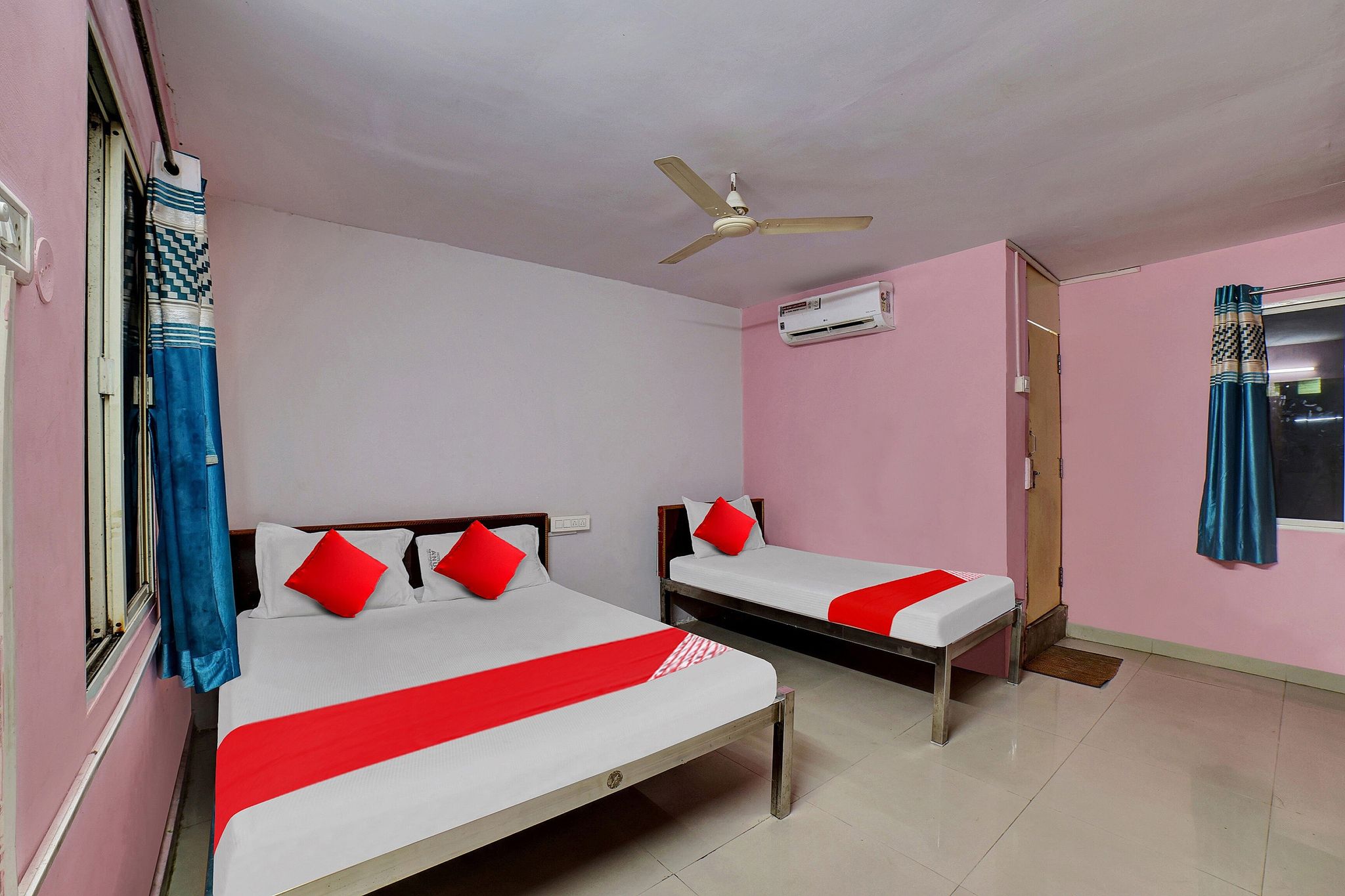OYO Flagship 812552 Hotel Anu Residency Classic 3