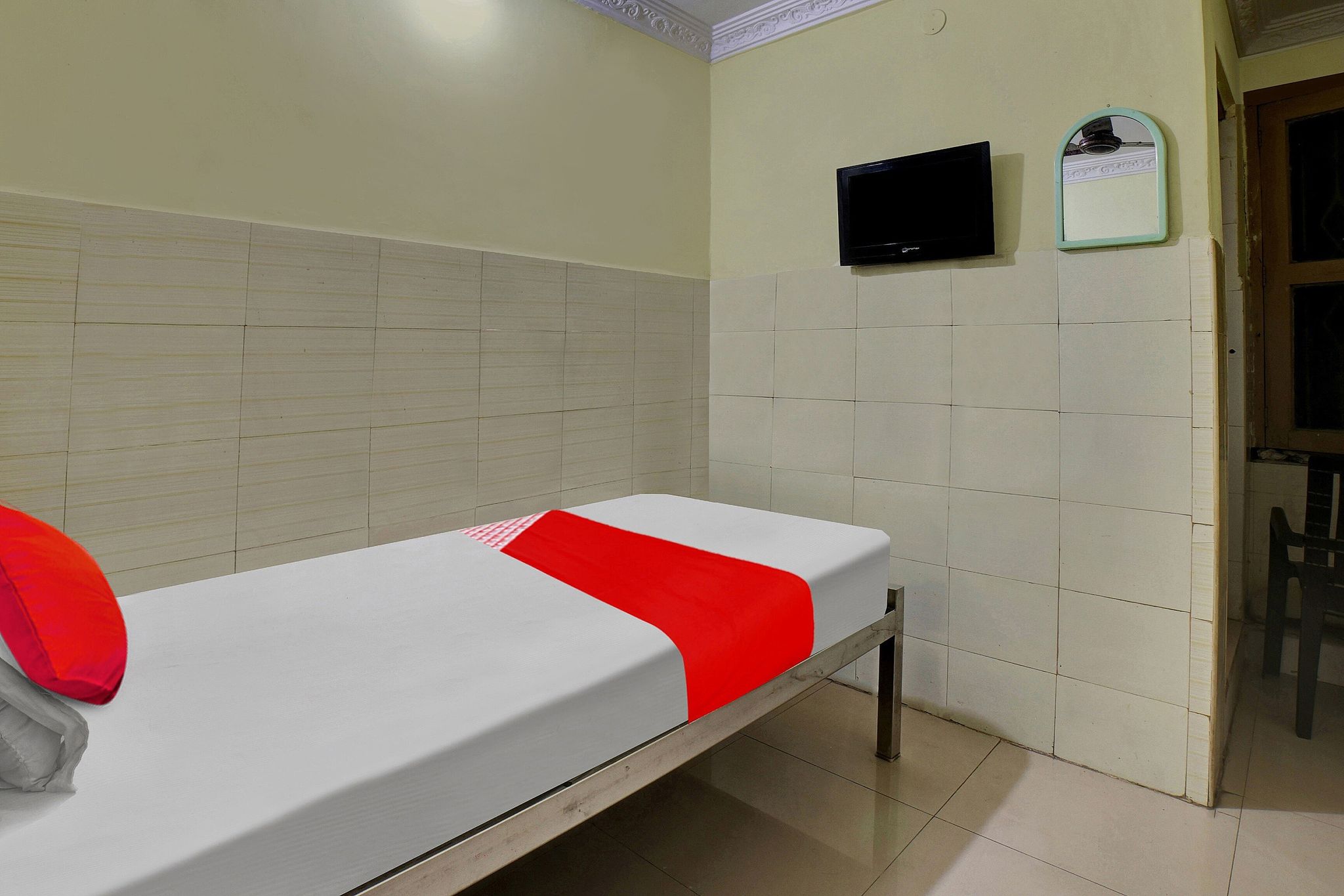 OYO Flagship 812552 Hotel Anu Residency Classic 11