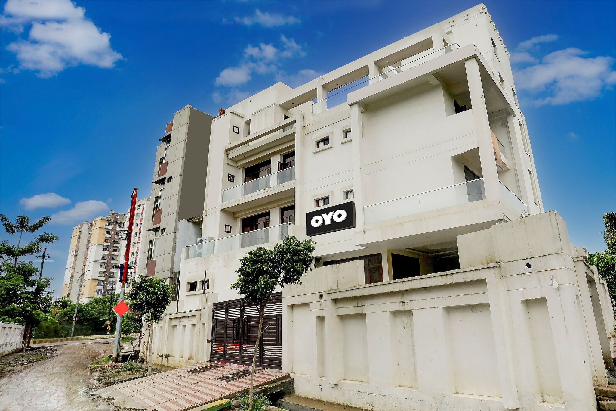 Super Townhouse Gomti Nagar Sector 1 Formerly The Gahmar Inn