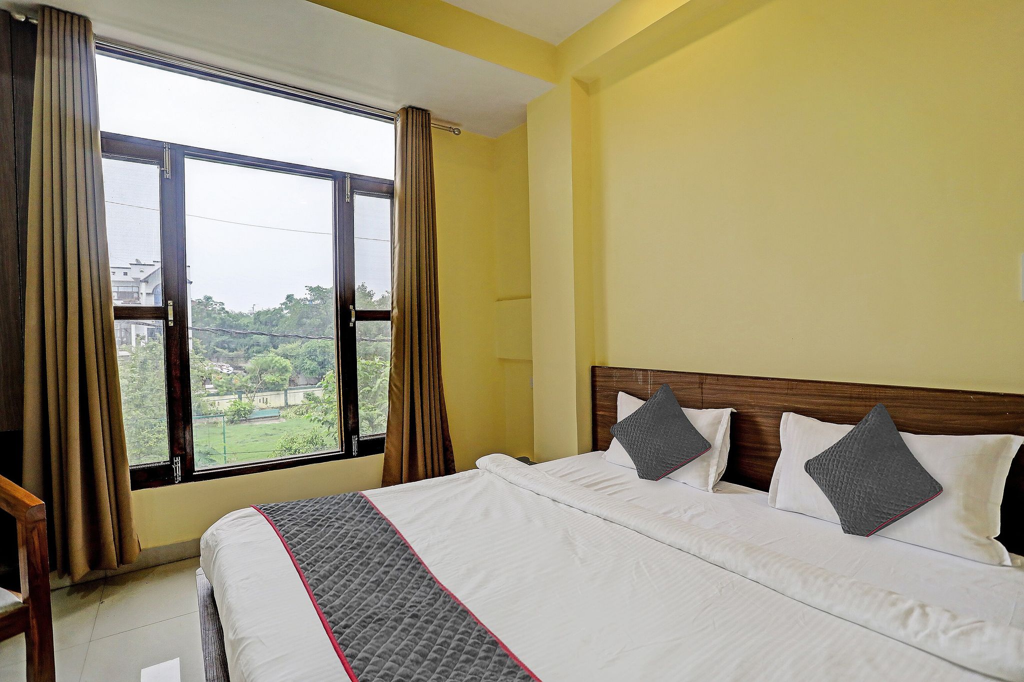 Townhouse Gomti Nagar Sector 1 Formerly The Gahmar Inn Classic 12