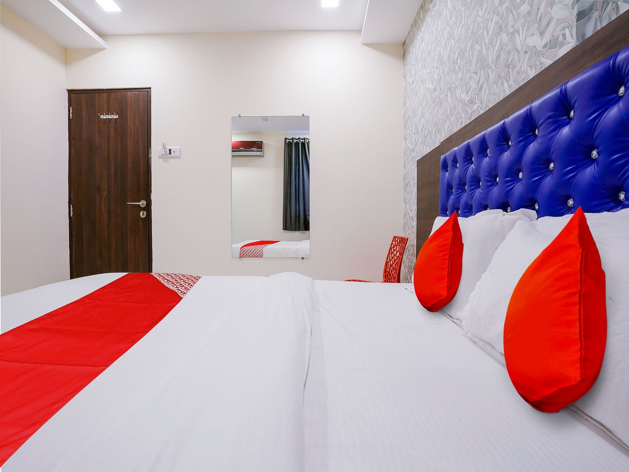 Hotel O King Residency Near Bharat Talkies
