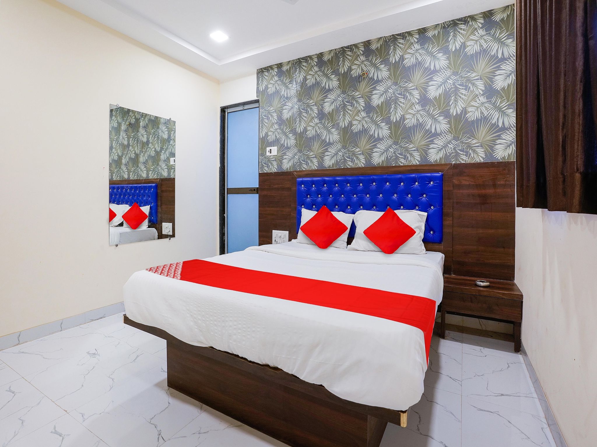 Hotel O King Residency Near Bharat Talkies