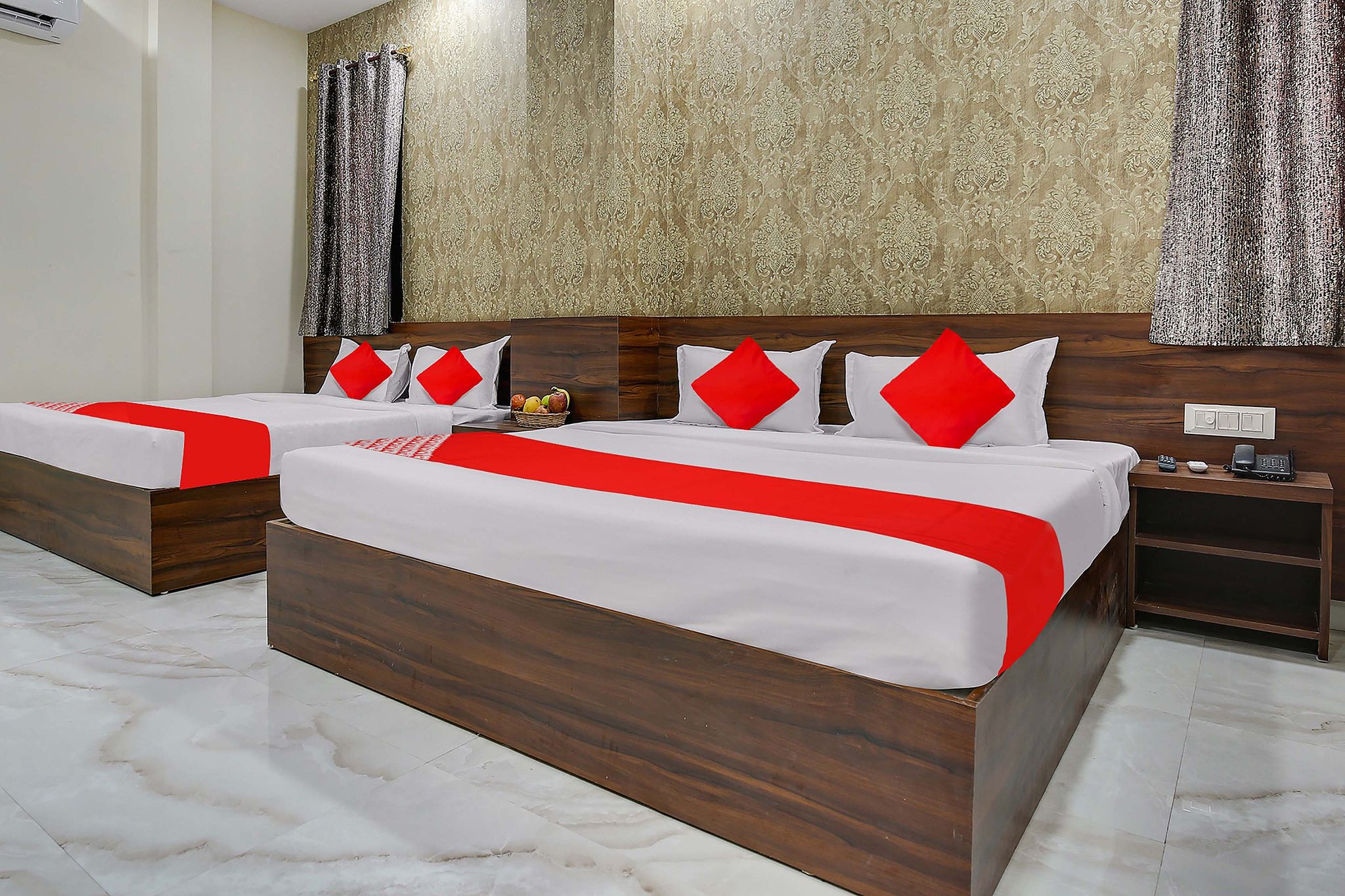 Hotel O by OYO Shiva Residency Deluxe 3