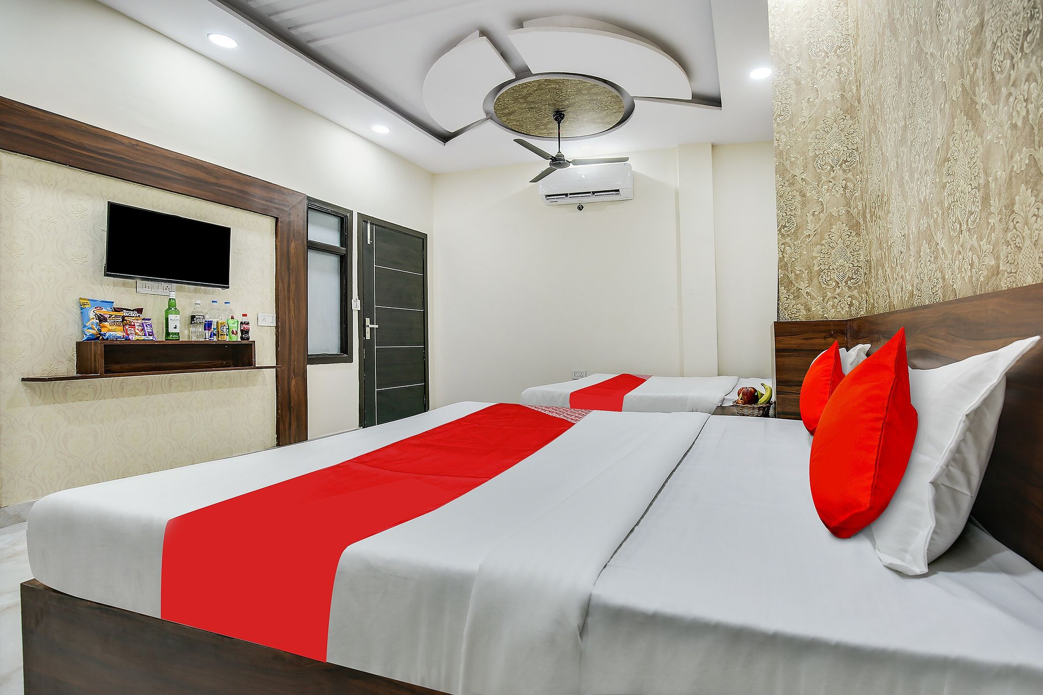 Hotel O by OYO Shiva Residency Deluxe 2