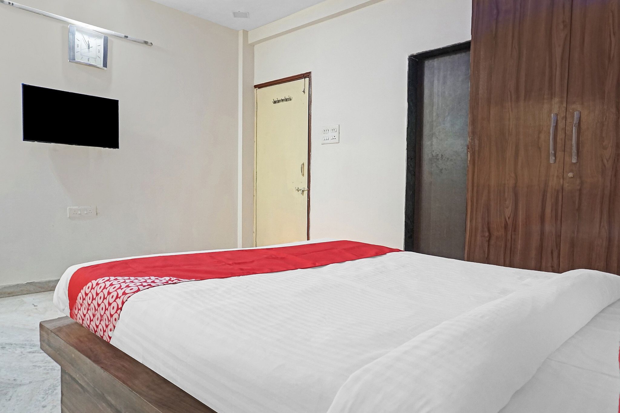 OYO Flagship 87488 Motel Excellency Classic 9
