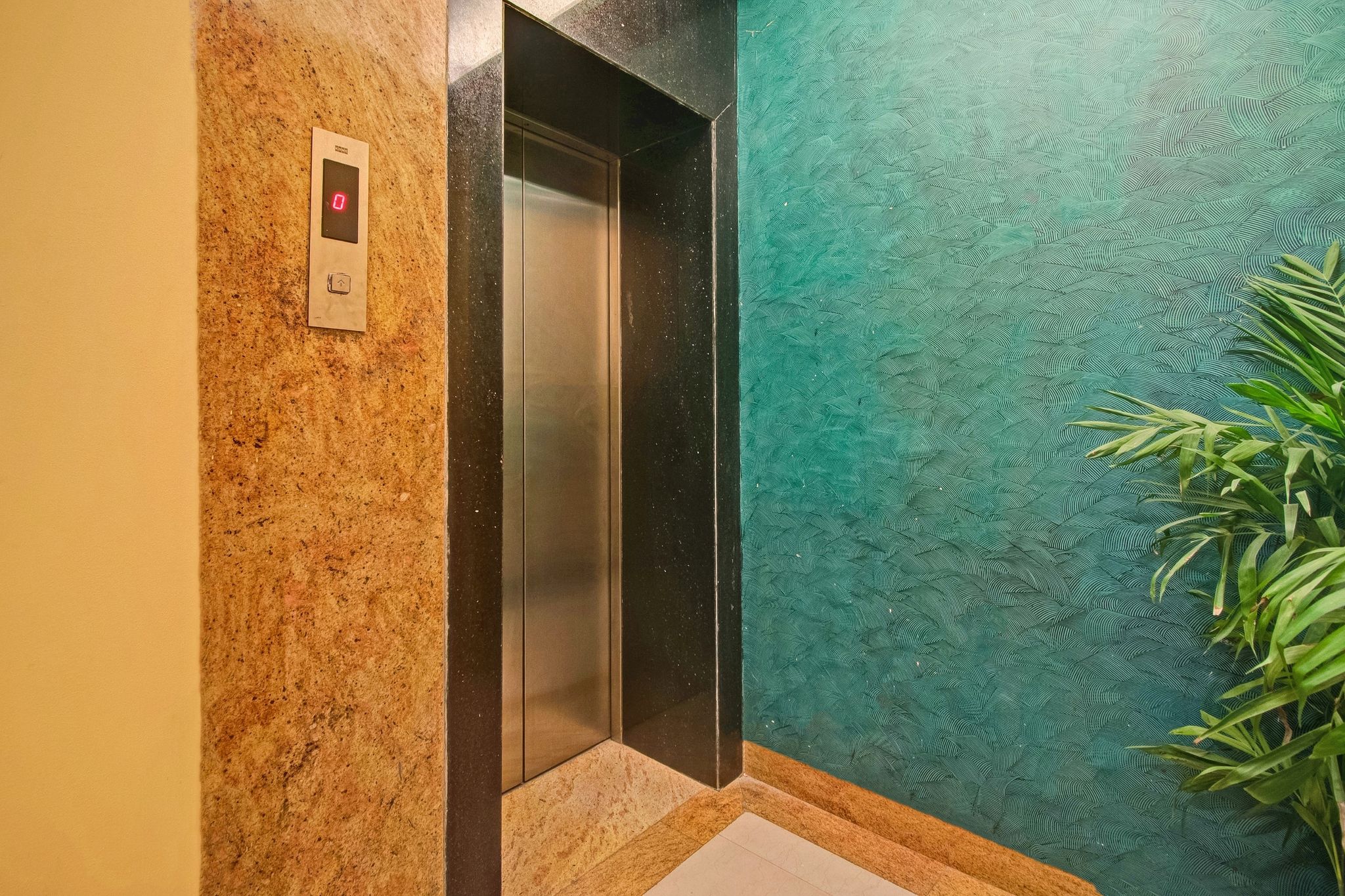 Super Collection O Adarsh Nagar Raja Park formerly Apex Intercontinental
