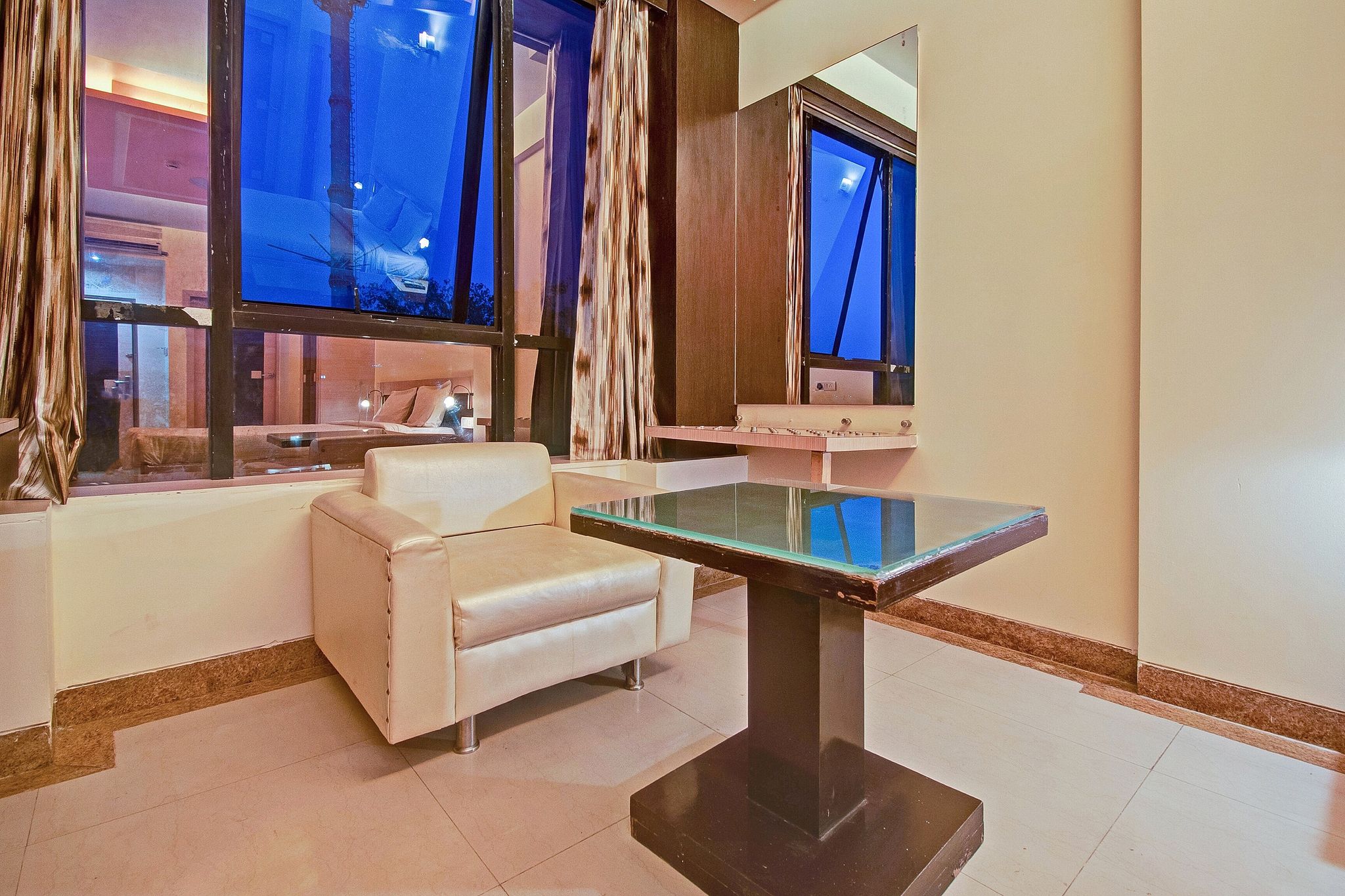 Super Collection O Adarsh Nagar Raja Park formerly Apex Intercontinental