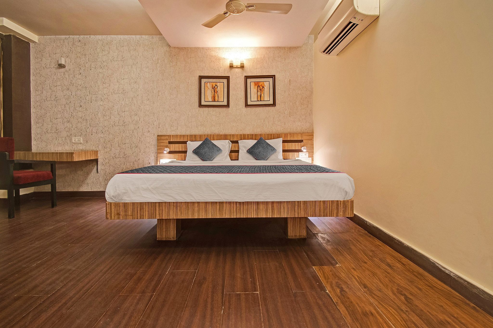 Super Collection O Adarsh Nagar Raja Park formerly Apex Intercontinental