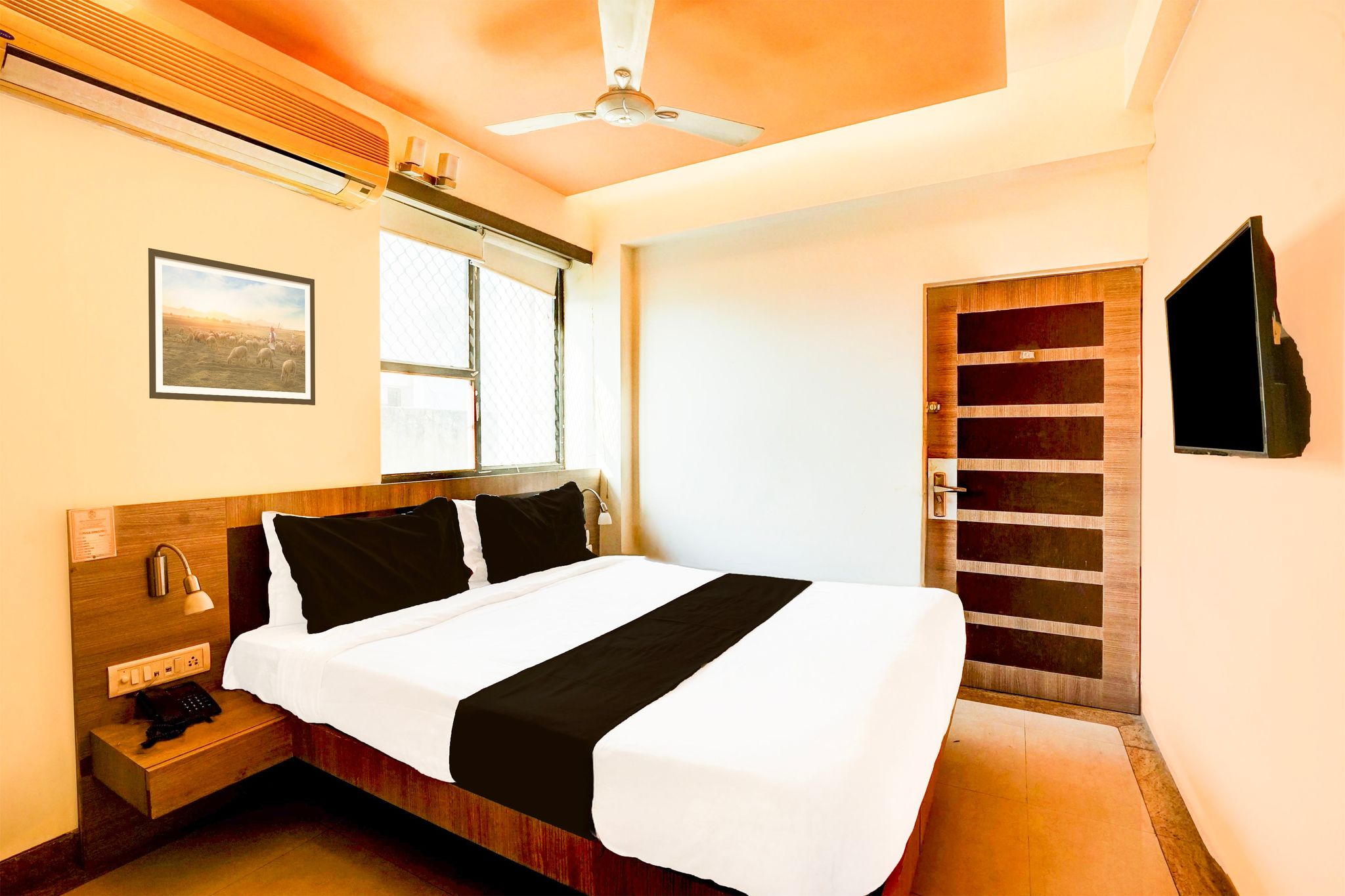 Super Collection O Adarsh Nagar Raja Park formerly Apex Intercontinental